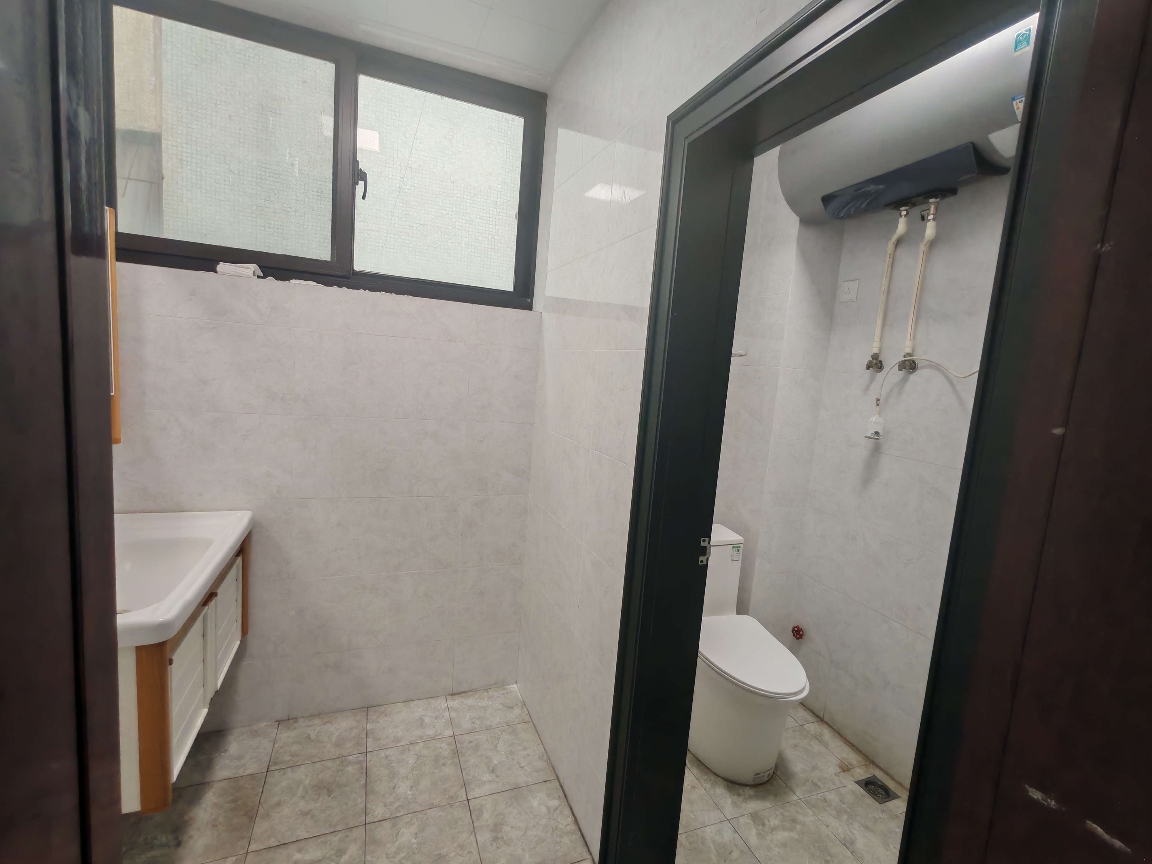 外经别墅 6室2厅2卫 11000.0元/月 外经别墅 6室2厅2卫 11000.0元/月室内图