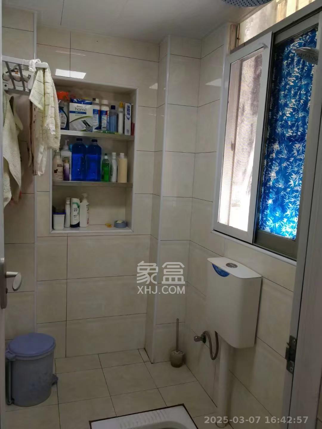 交通技校宿舍  3室2厅1卫   3800.00元/月室内图
