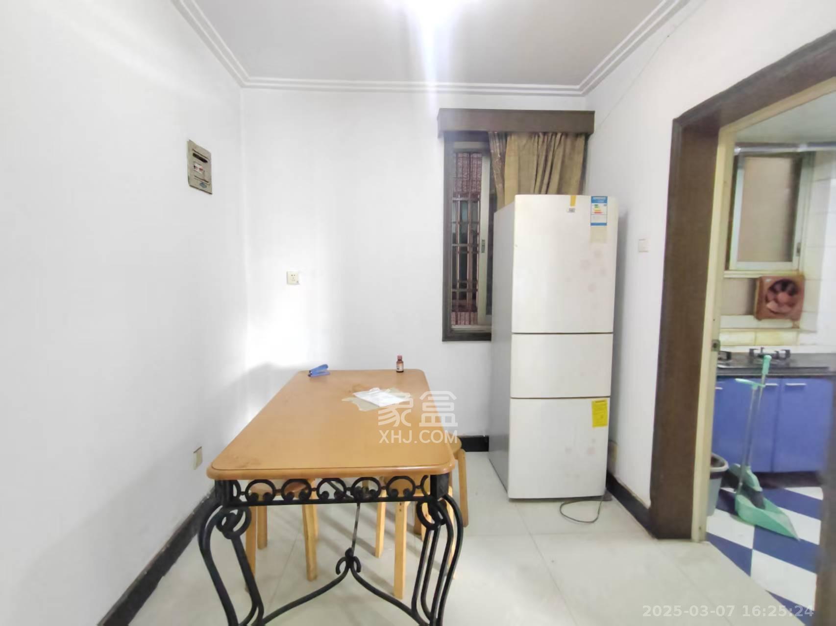 海东青大厦 2室2厅1卫 2500.0元/月 海东青大厦 2室2厅1卫 2500.0元/月室内图