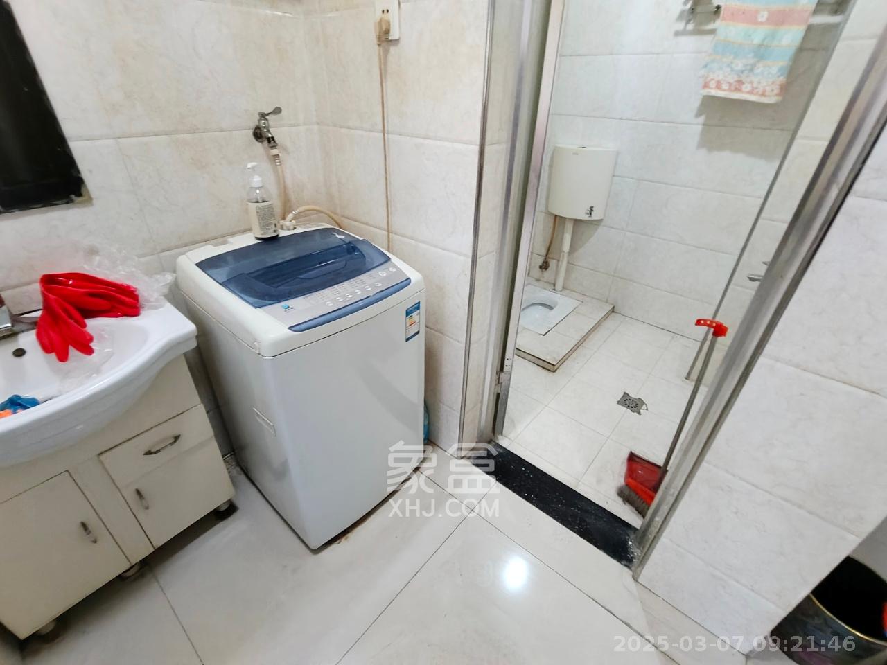 长大彩虹都  2室2厅1卫   1700.00元/月室内图