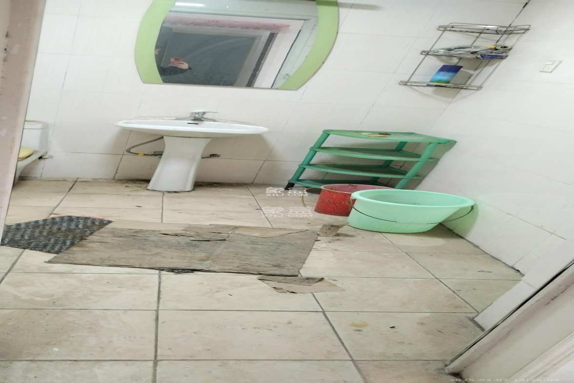 红星农博住宅小区(佳英农博小区) 4室2厅2卫 2400.0元/月 红星农博住宅小区(佳英农博小区) 4室2厅2卫 2400.0元/月室内图