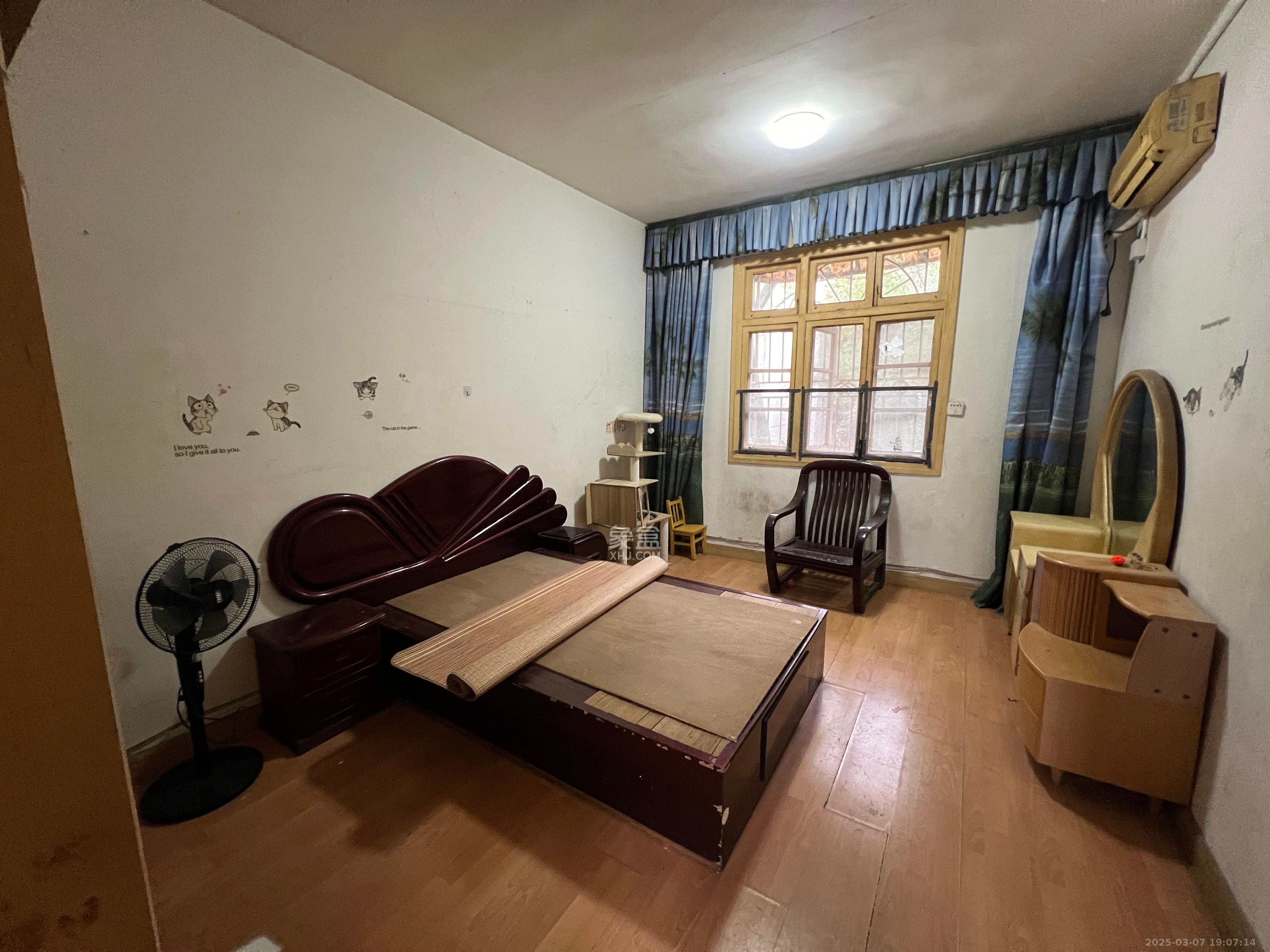 长坡水利水电机械厂宿舍 2室1厅1卫 1300.0元/月 长坡水利水电机械厂宿舍 2室1厅1卫 1300.0元/月室内图