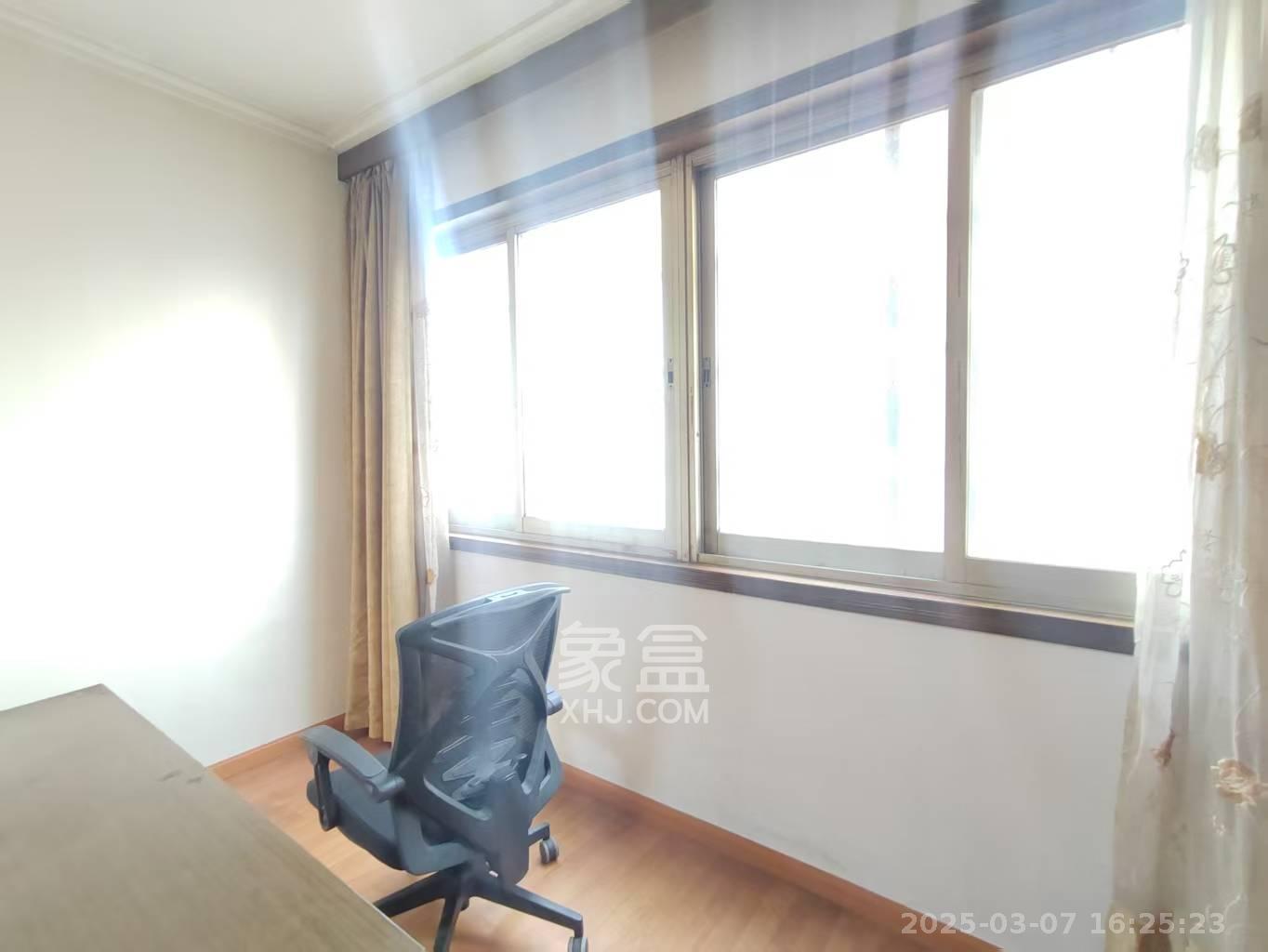 海东青大厦 2室2厅1卫 2500.0元/月 海东青大厦 2室2厅1卫 2500.0元/月室内图