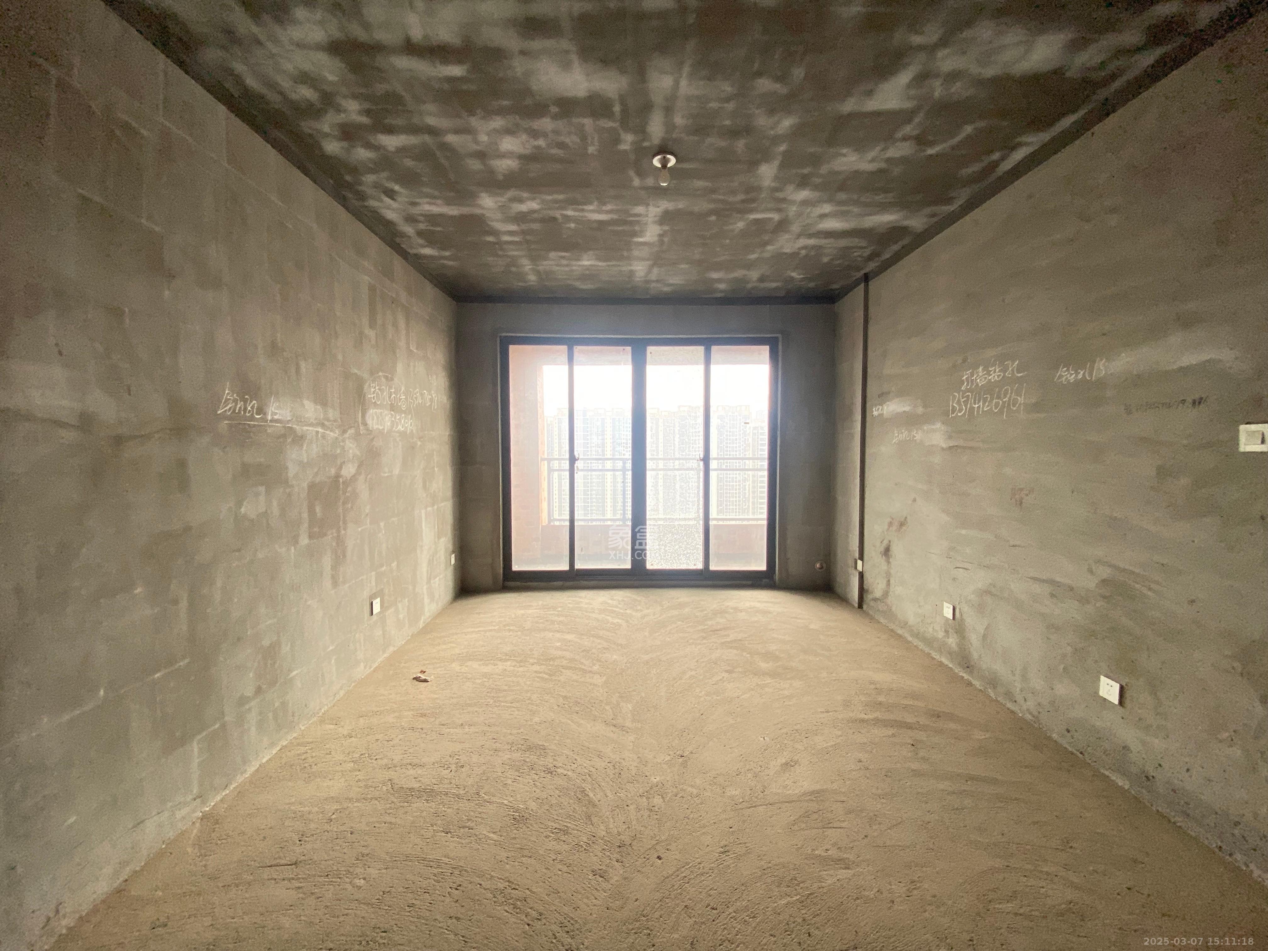 未来漫城 3室2厅1卫 1500.0元/月 未来漫城 3室2厅1卫 1500.0元/月室内图