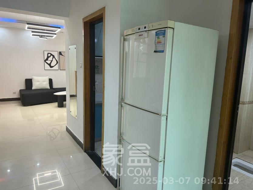 高桥财富大厦  2室1厅1卫   2800.00元/月室内图