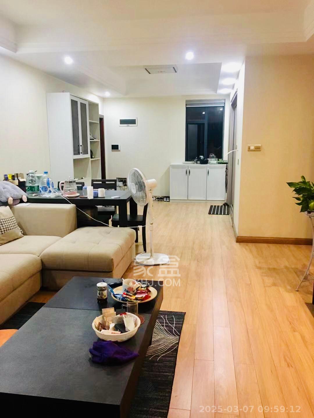 东城港  3室2厅2卫   3500.00元/月室内图