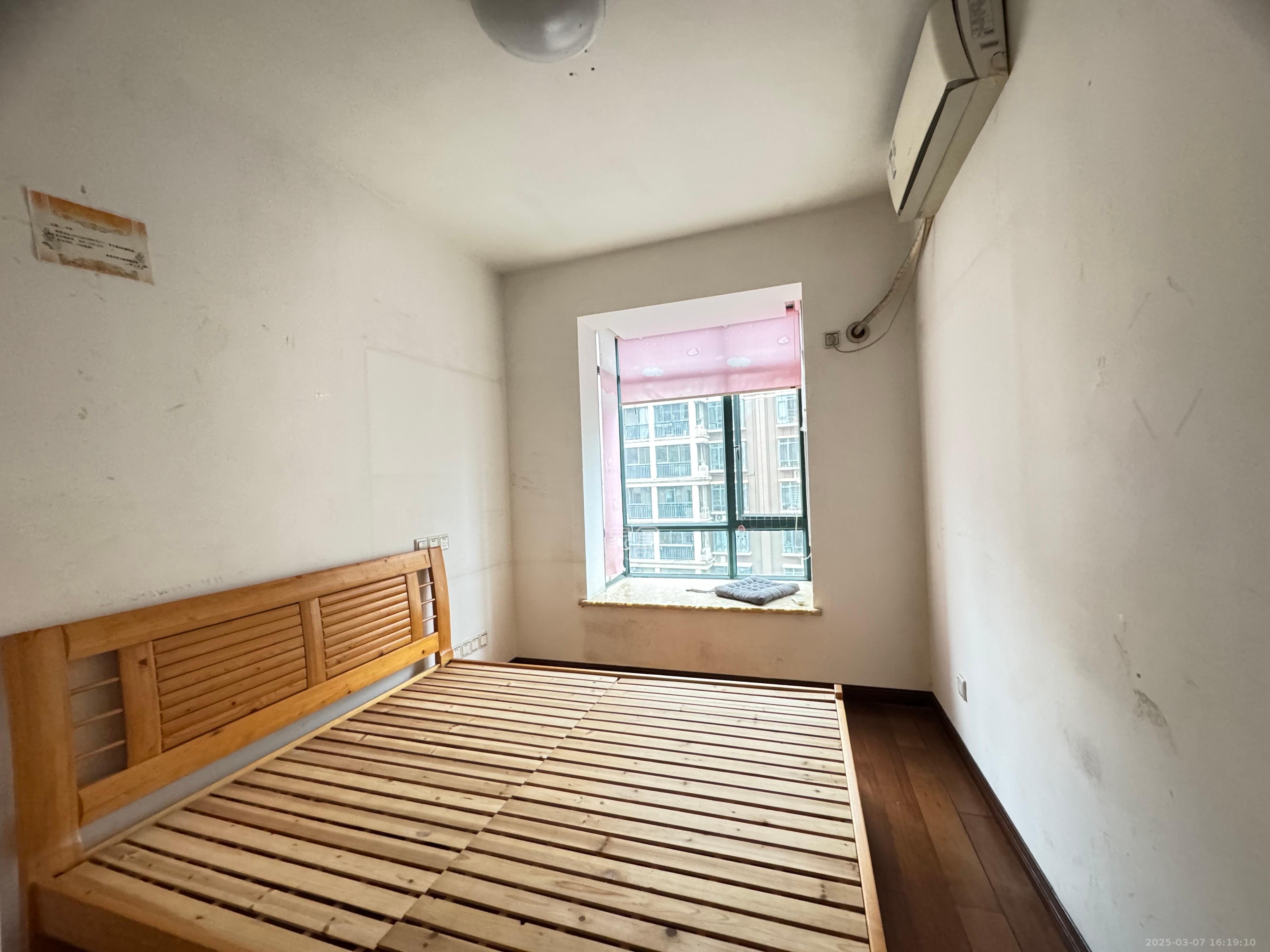 中江国际花城 4室2厅2卫 3700.0元/月 中江国际花城 4室2厅2卫 3700.0元/月室内图