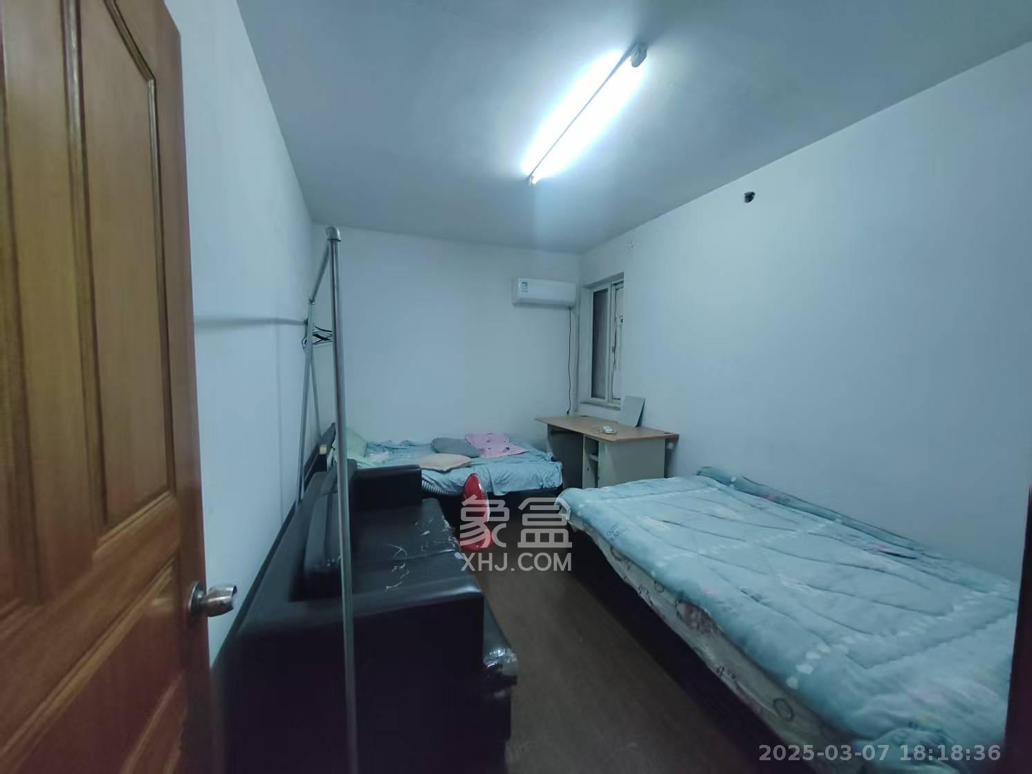 建工宿舍  2室1厅1卫   1300.00元/月室内图