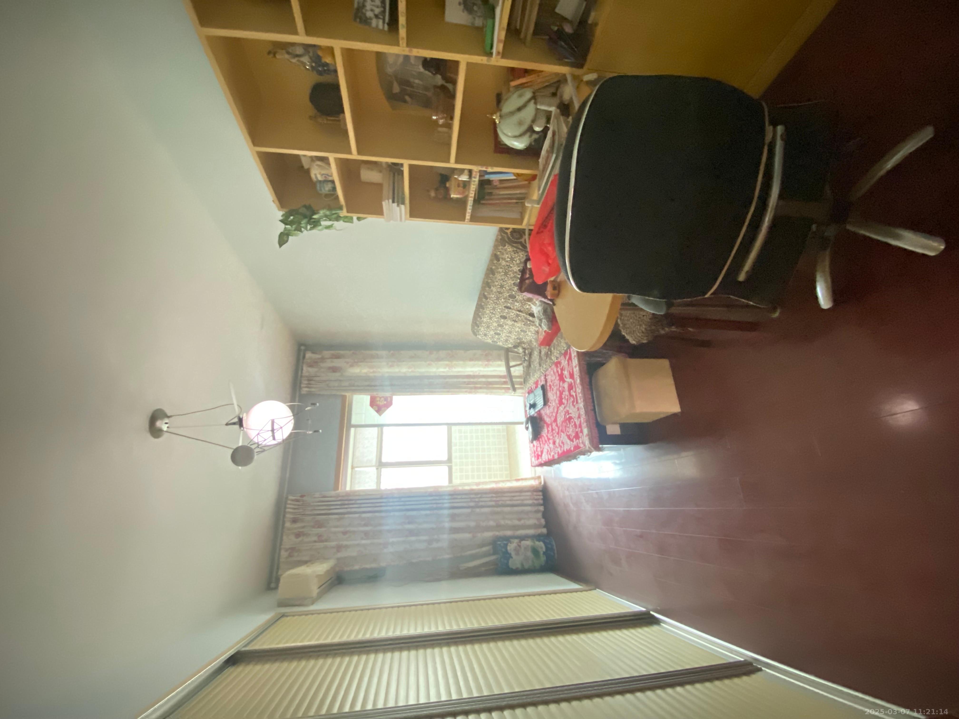 兴联母山小区  2室2厅2卫   1300.00元/月室内图