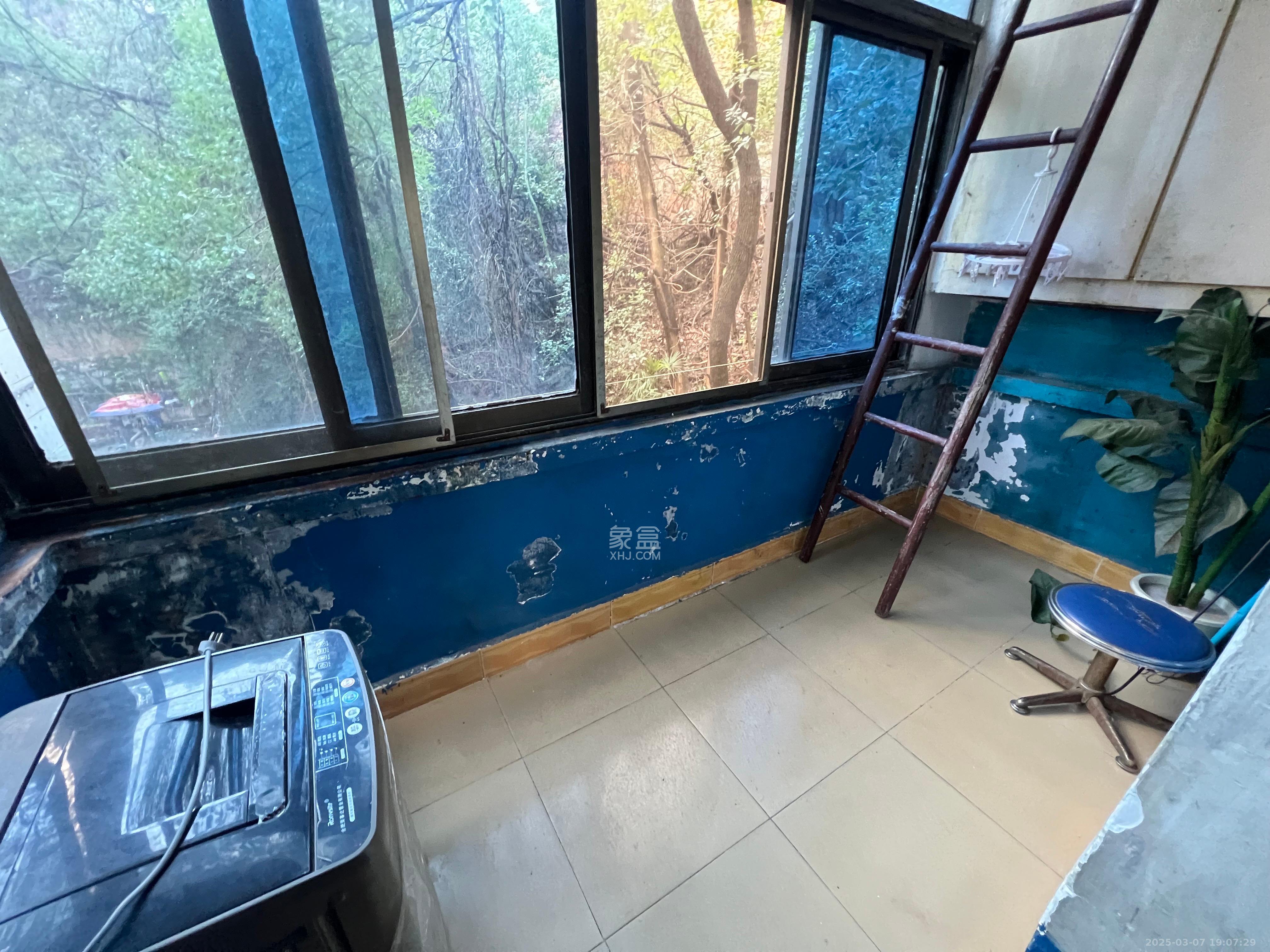 长坡水利水电机械厂宿舍 2室1厅1卫 1300.0元/月 长坡水利水电机械厂宿舍 2室1厅1卫 1300.0元/月室内图