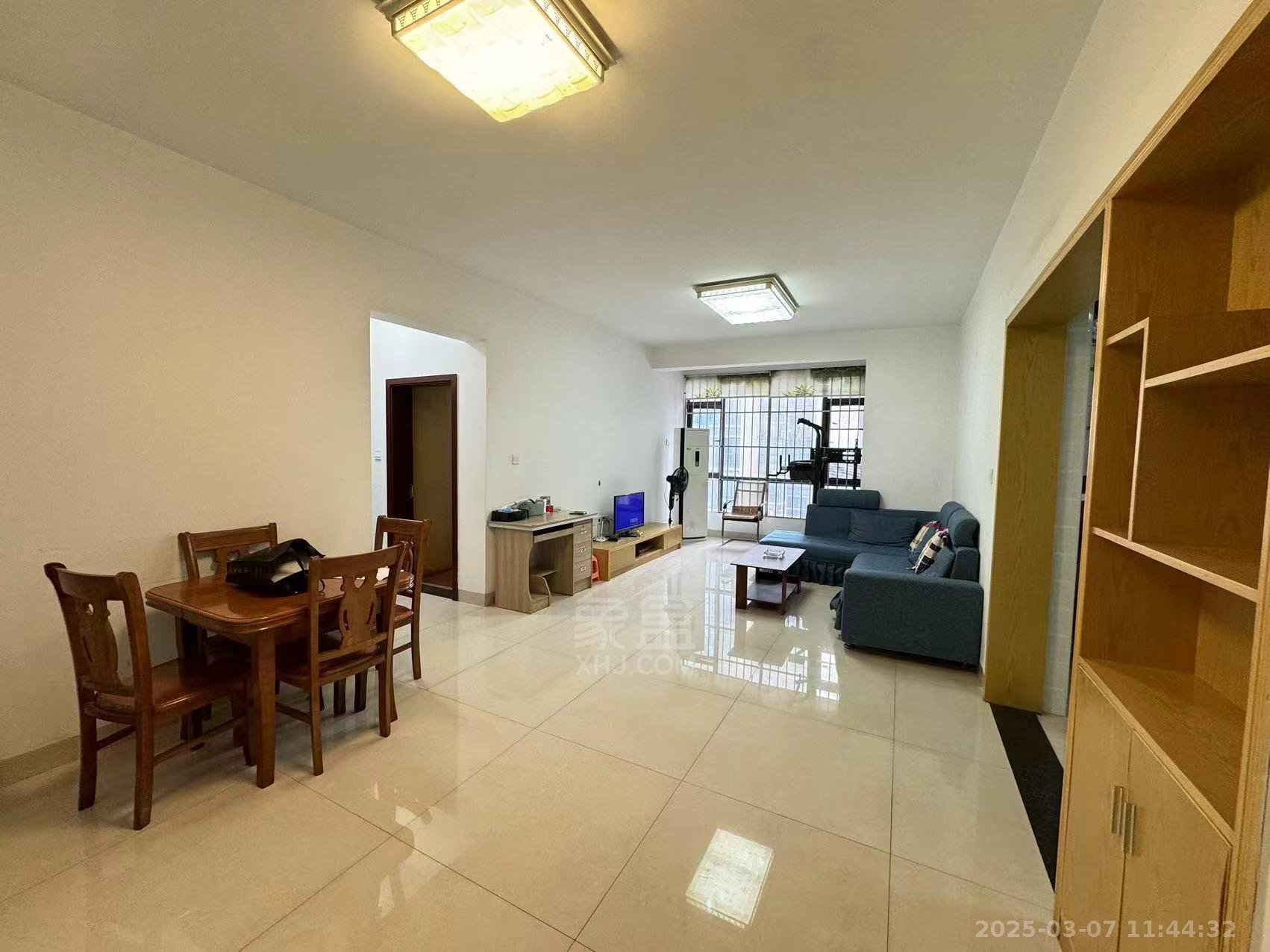 流金岁月-华晨国际 2室1厅1卫 1800.0元/月 流金岁月-华晨国际 2室1厅1卫 1800.0元/月室内图