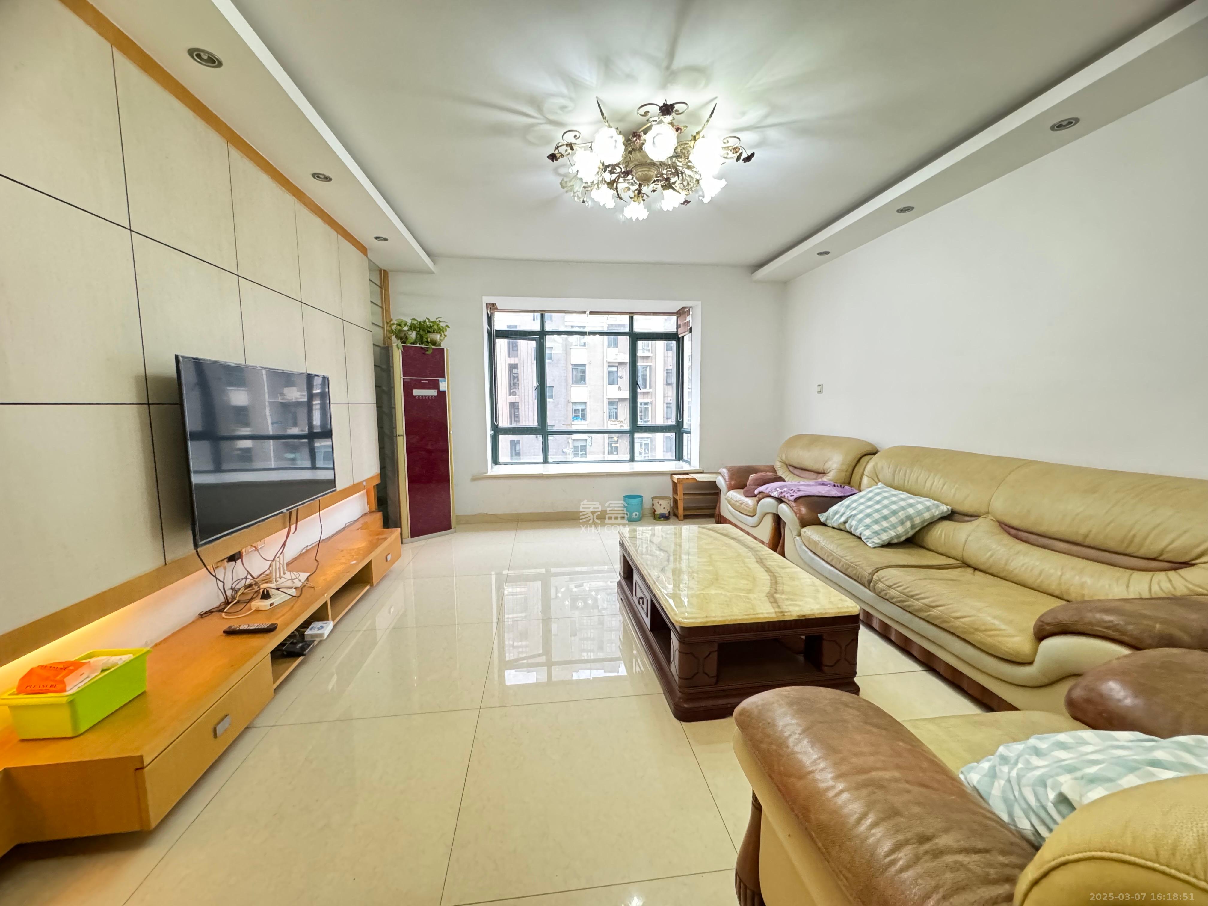 中江国际花城 4室2厅2卫 3700.0元/月 中江国际花城 4室2厅2卫 3700.0元/月室内图