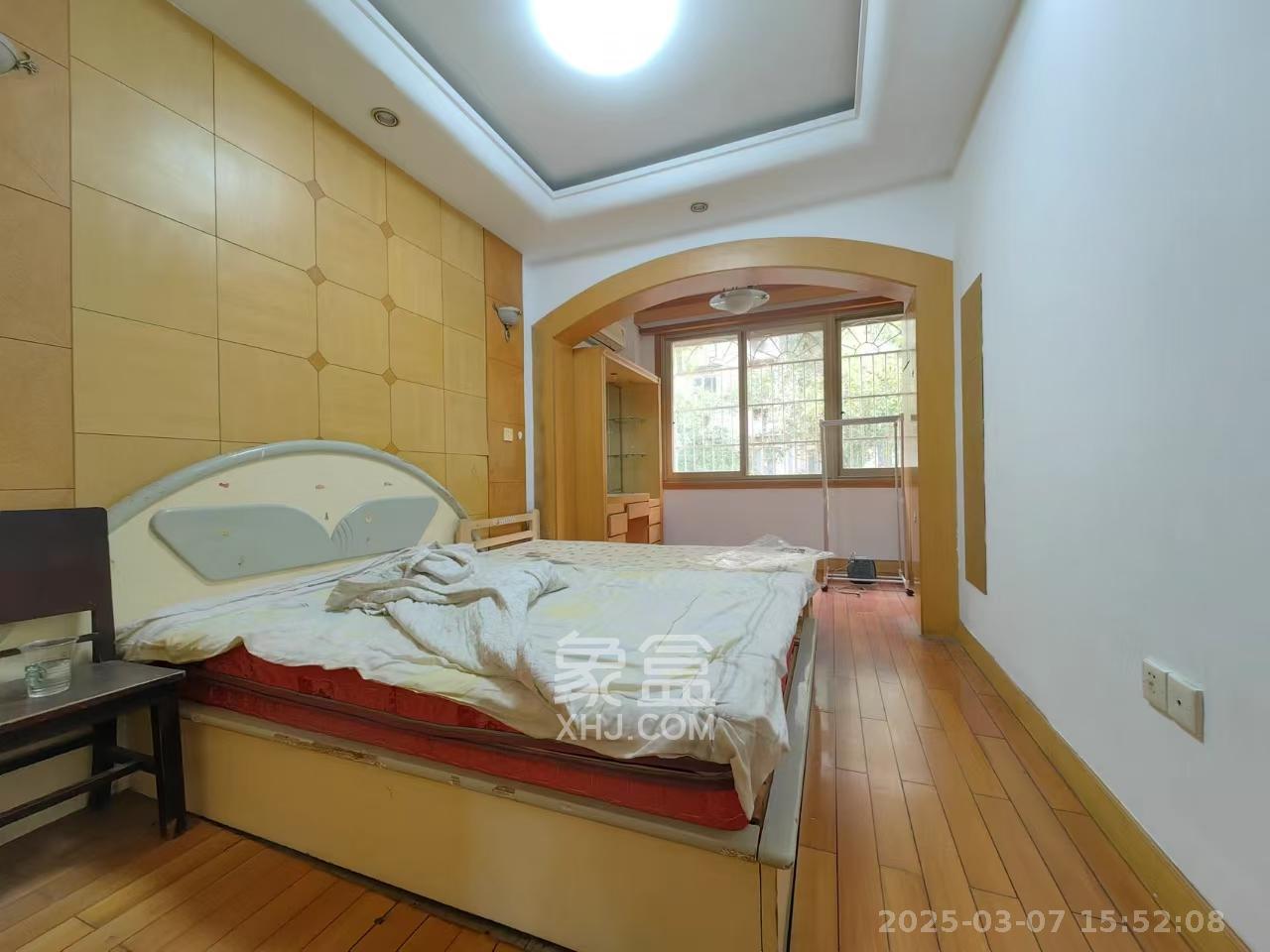 省水院宿舍  3室2厅1卫   2400.00元/月室内图
