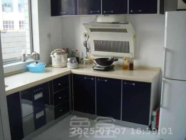 汽车城  3室1厅2卫    1000.0元/月 汽车城  3室1厅2卫    1000.0元/月小区图