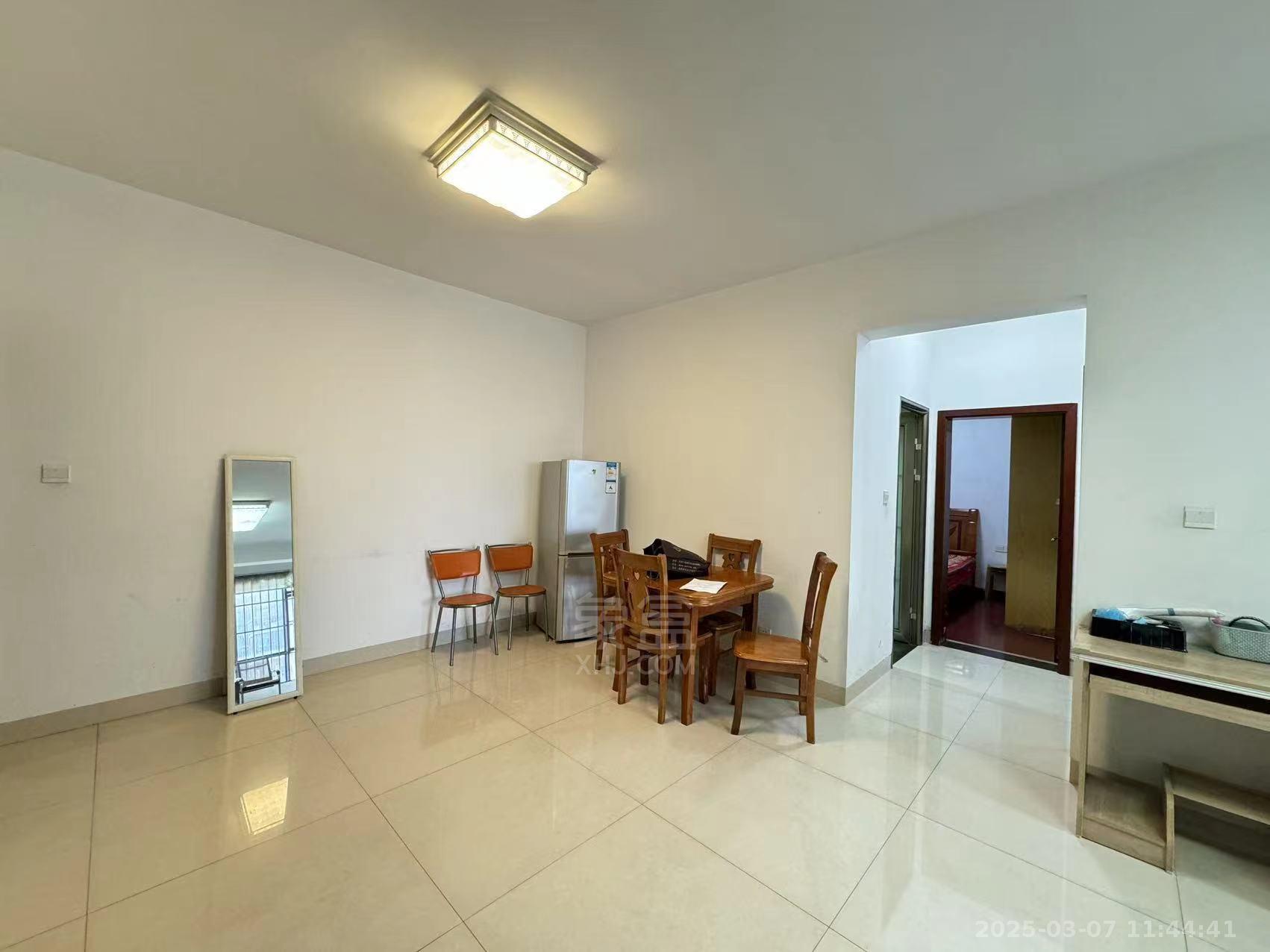 流金岁月-华晨国际 2室1厅1卫 1800.0元/月 流金岁月-华晨国际 2室1厅1卫 1800.0元/月室内图