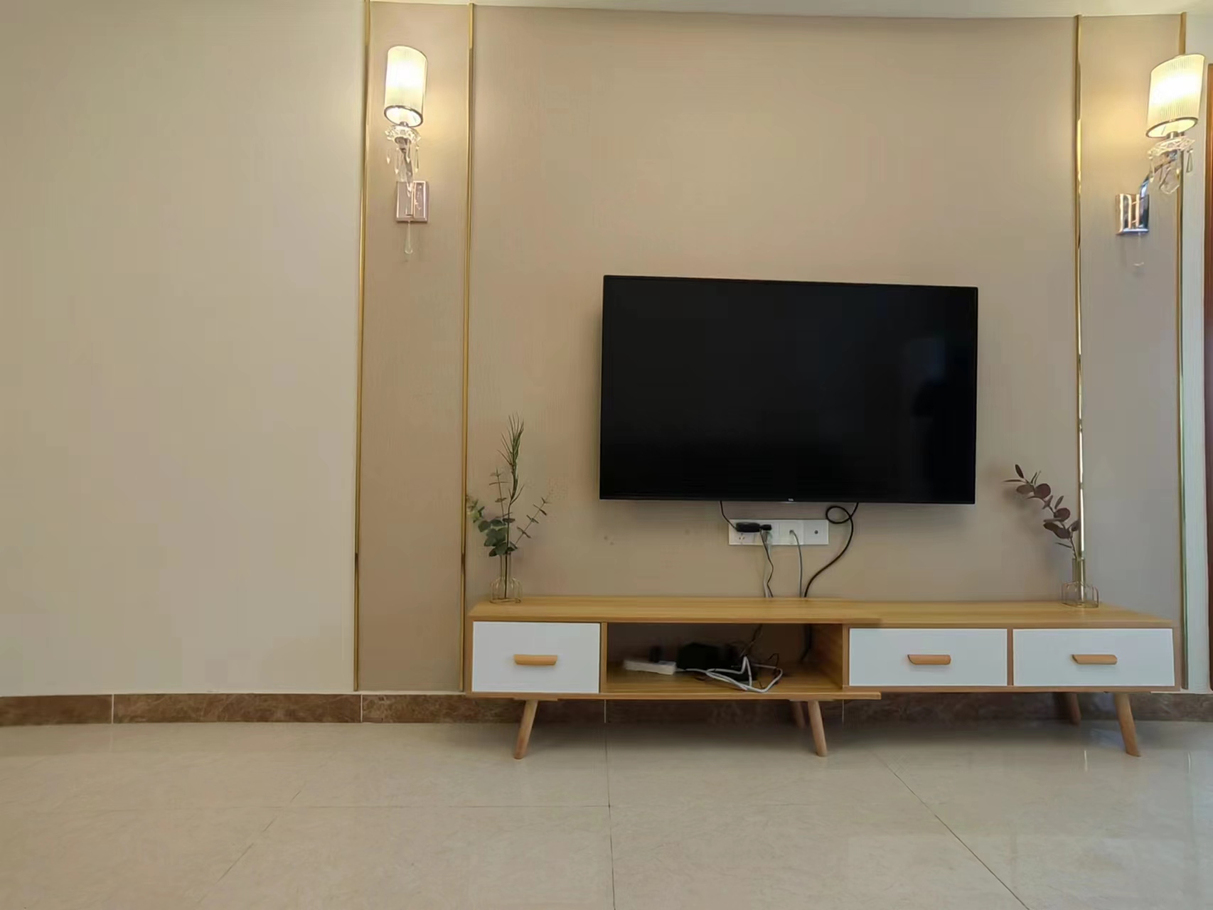 恒大绿洲 2室2厅1卫 2100.0元/月 恒大绿洲 2室2厅1卫 2100.0元/月室内图