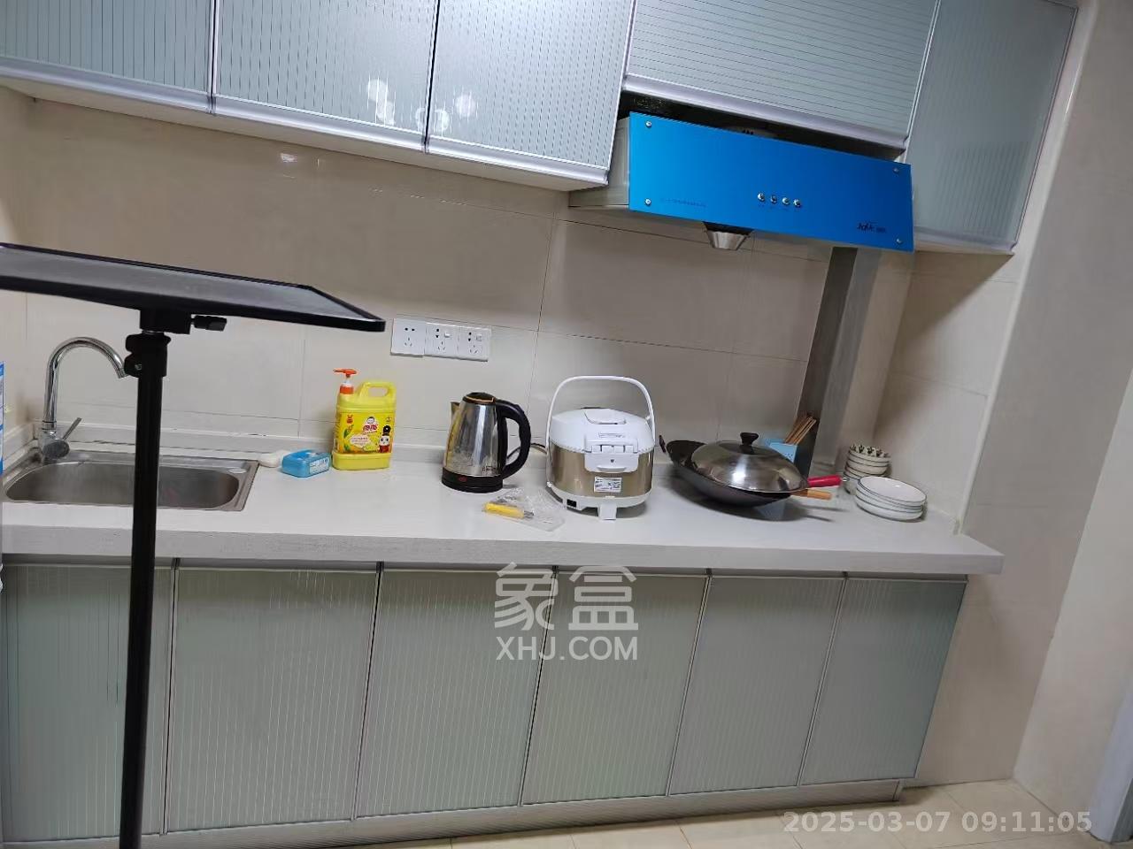 印象天心  1室1厅1卫   1800.00元/月室内图