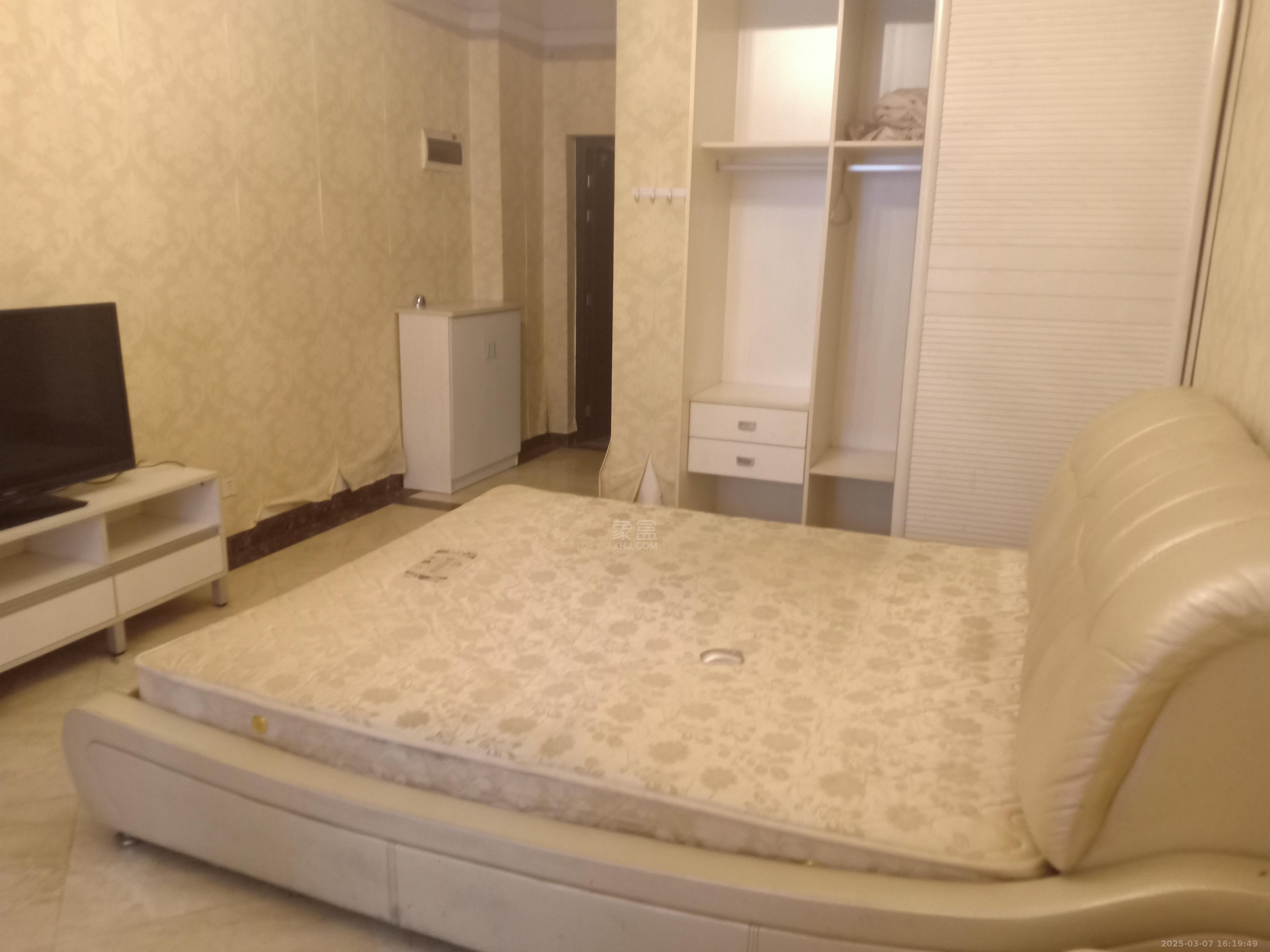 蓝筹公寓1栋 1室1厅1卫 1000.0元/月 蓝筹公寓1栋 1室1厅1卫 1000.0元/月室内图