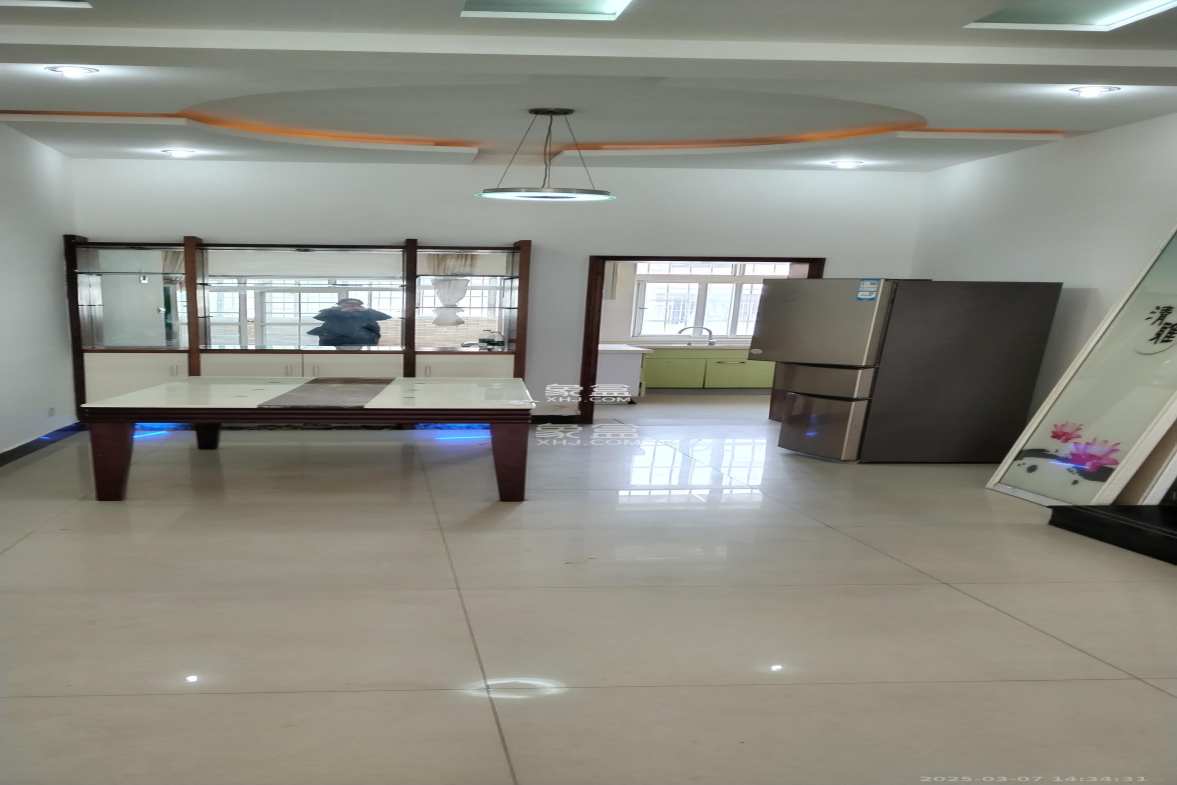 红星农博住宅小区(佳英农博小区) 4室2厅2卫 2400.0元/月 红星农博住宅小区(佳英农博小区) 4室2厅2卫 2400.0元/月室内图