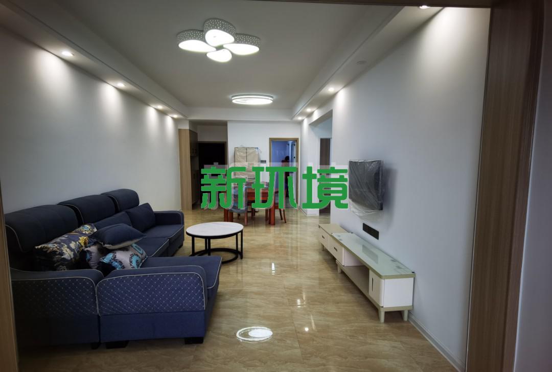 中天鹭鸶湾一期  3室2厅1卫   72.80万客厅