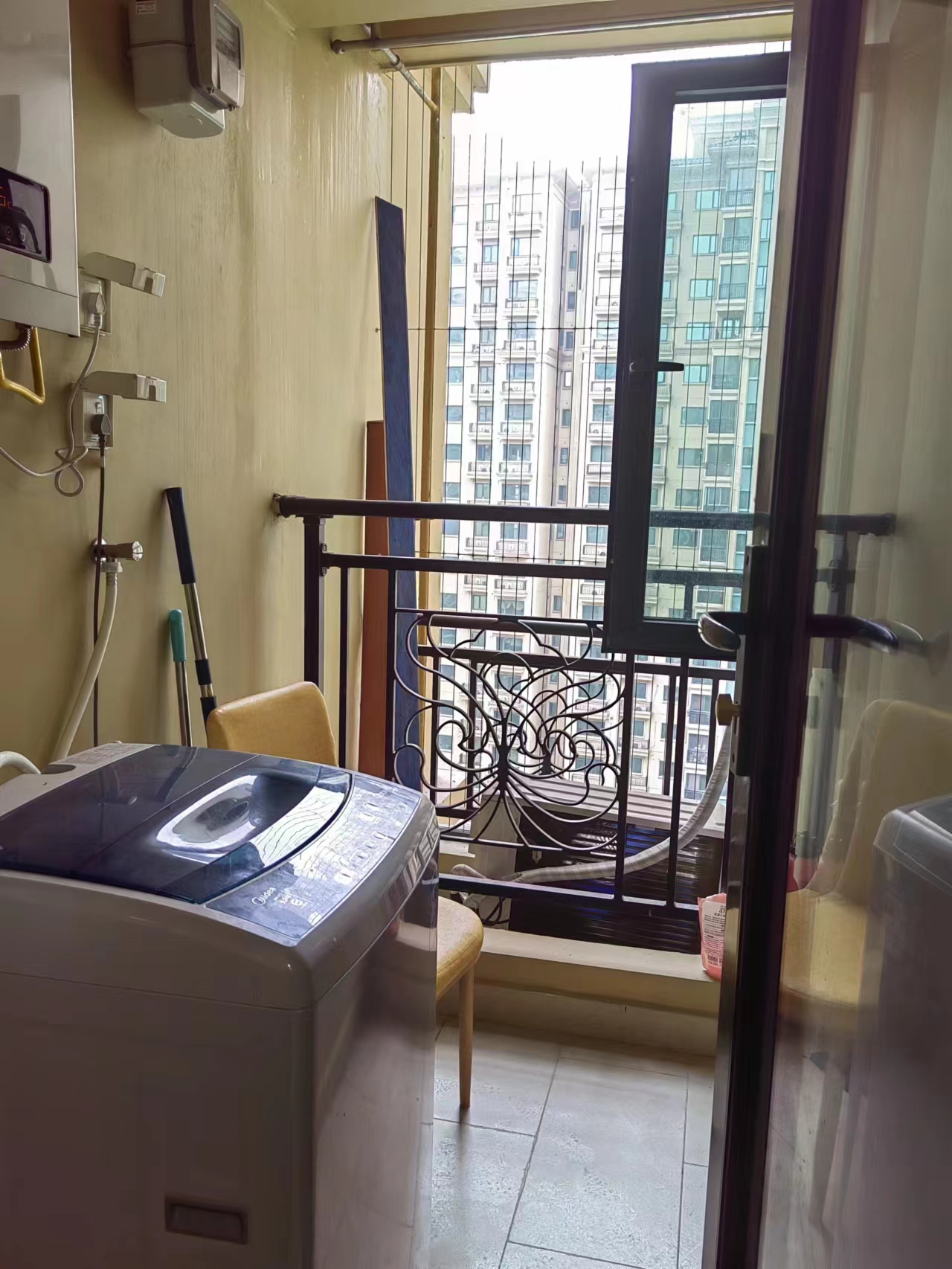 恒大绿洲 2室2厅1卫 2100.0元/月 恒大绿洲 2室2厅1卫 2100.0元/月室内图