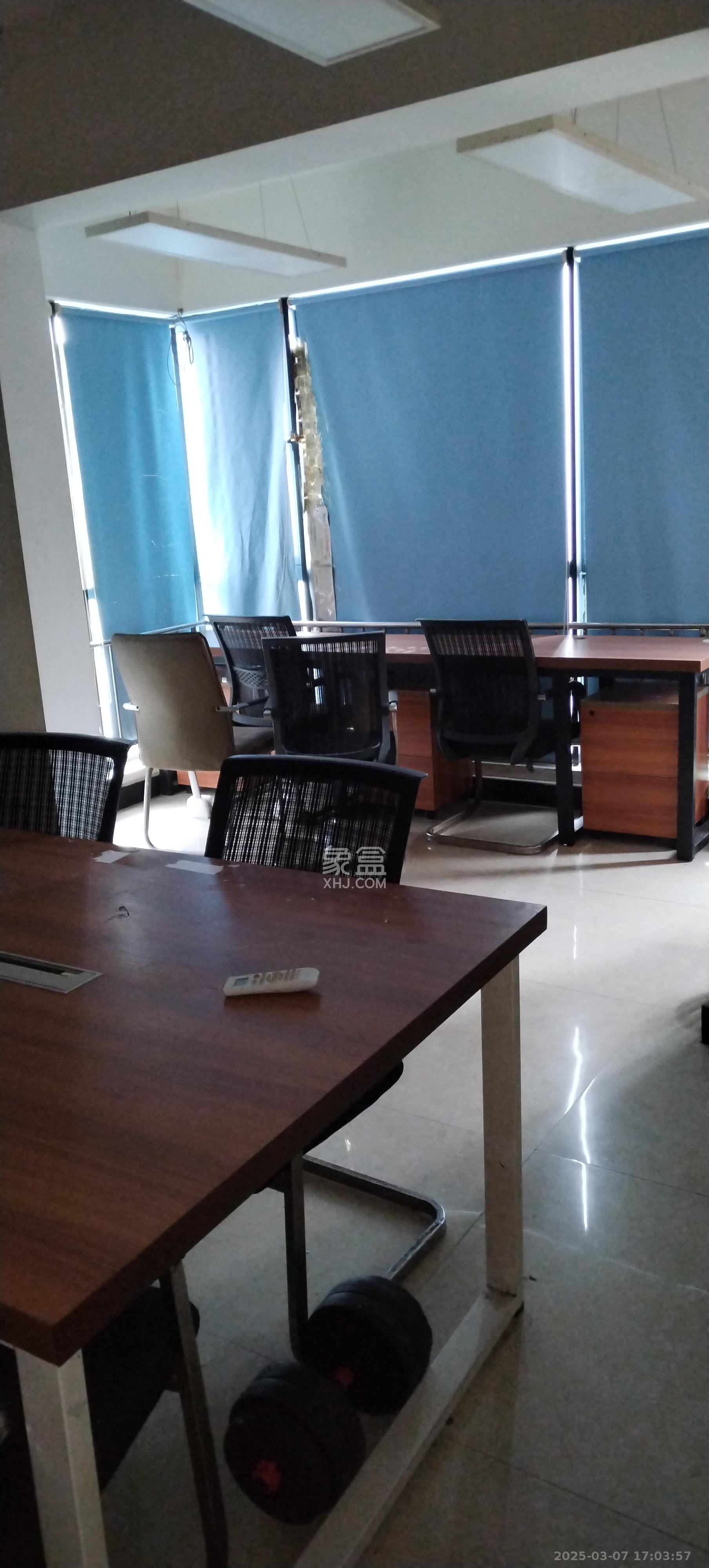 德思勤城市广场(宝格丽公寓) 4室2厅1卫 4800.0元/月 德思勤城市广场(宝格丽公寓) 4室2厅1卫 4800.0元/月室内图