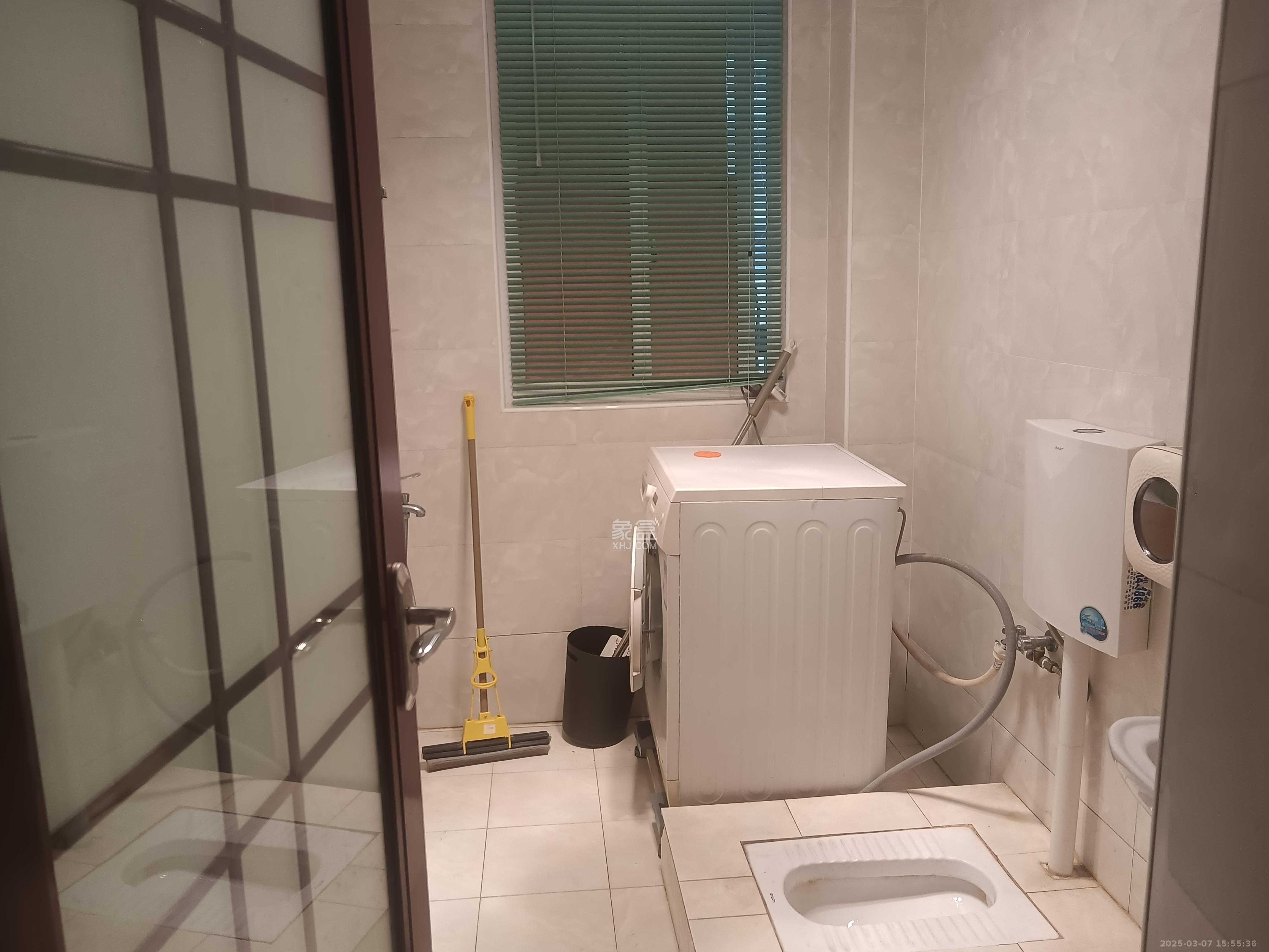 华银天际 3室2厅2卫 2500.0元/月 华银天际 3室2厅2卫 2500.0元/月室内图