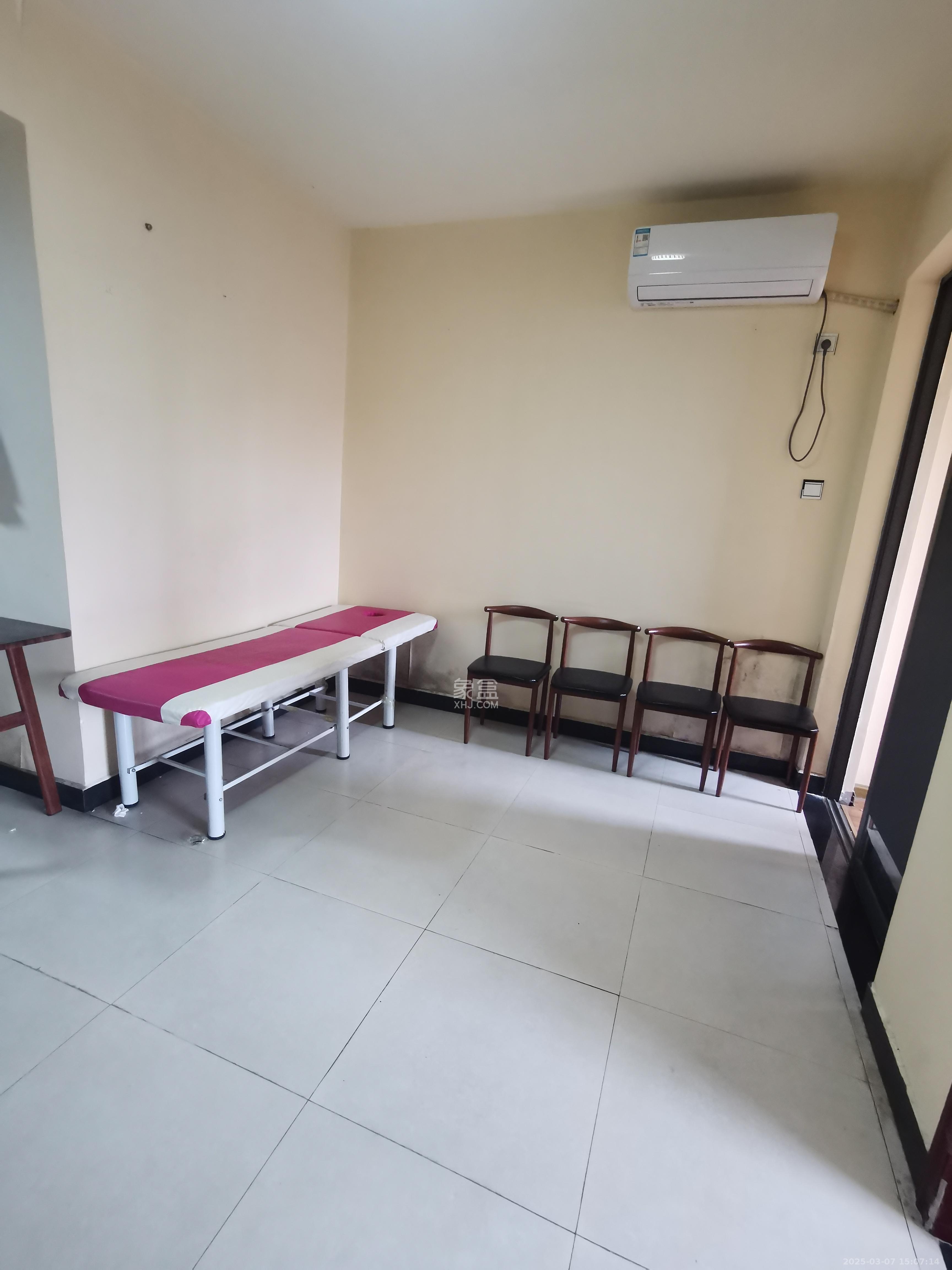 时代公馆 2室0厅0卫 1400.0元/月 时代公馆 2室0厅0卫 1400.0元/月室内图