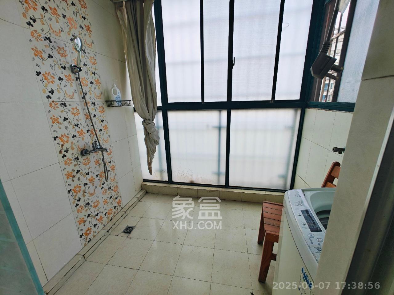 凯乐湘园 7室3厅3卫 5000.0元/月 凯乐湘园 7室3厅3卫 5000.0元/月室内图