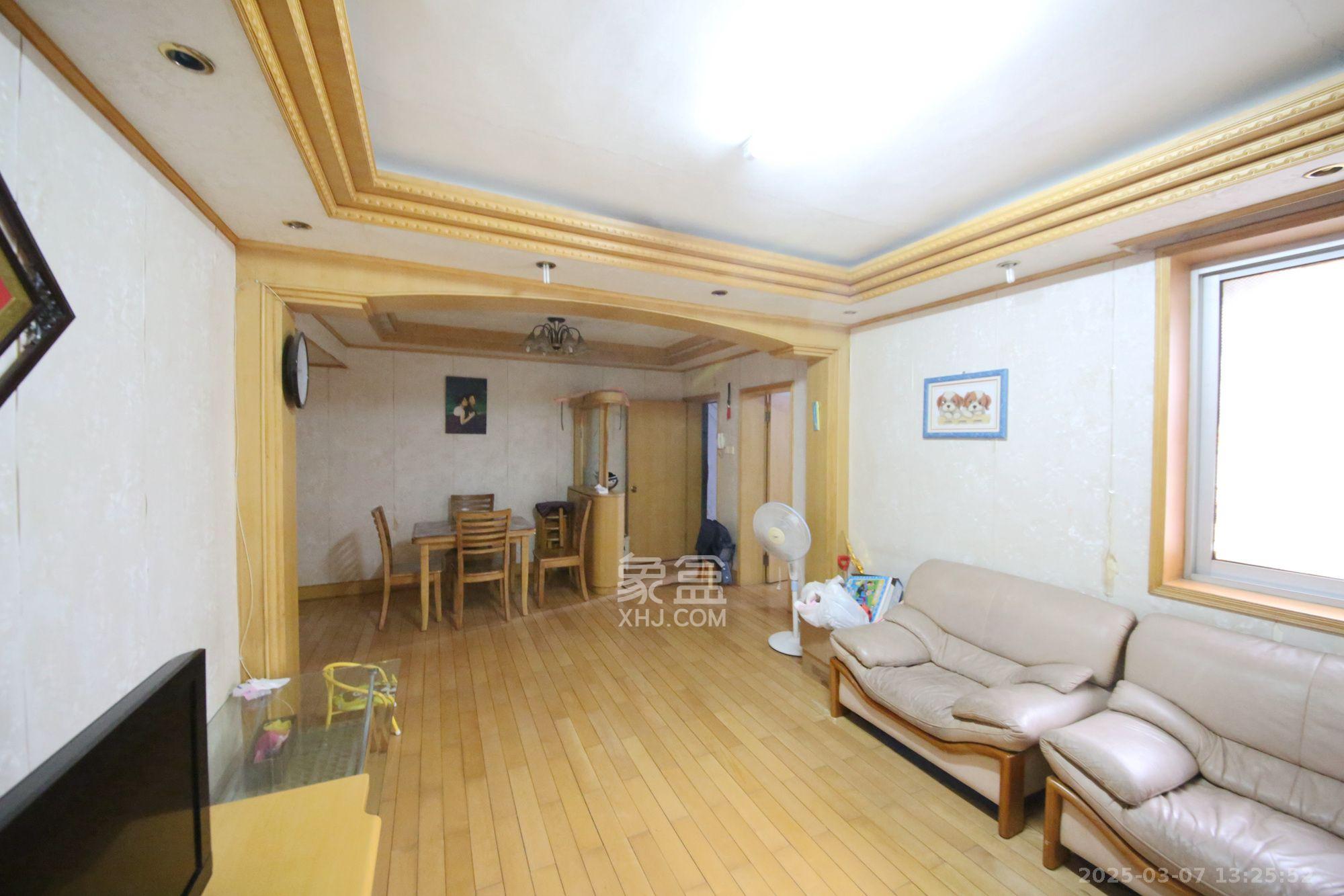恒达花园  2室2厅1卫   1500.00元/月室内图
