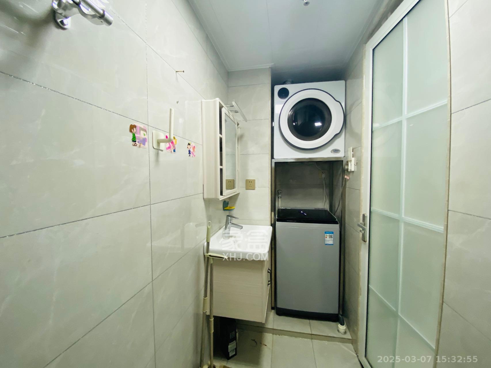 复地星光天地 1室1厅1卫 1800.0元/月 复地星光天地 1室1厅1卫 1800.0元/月室内图