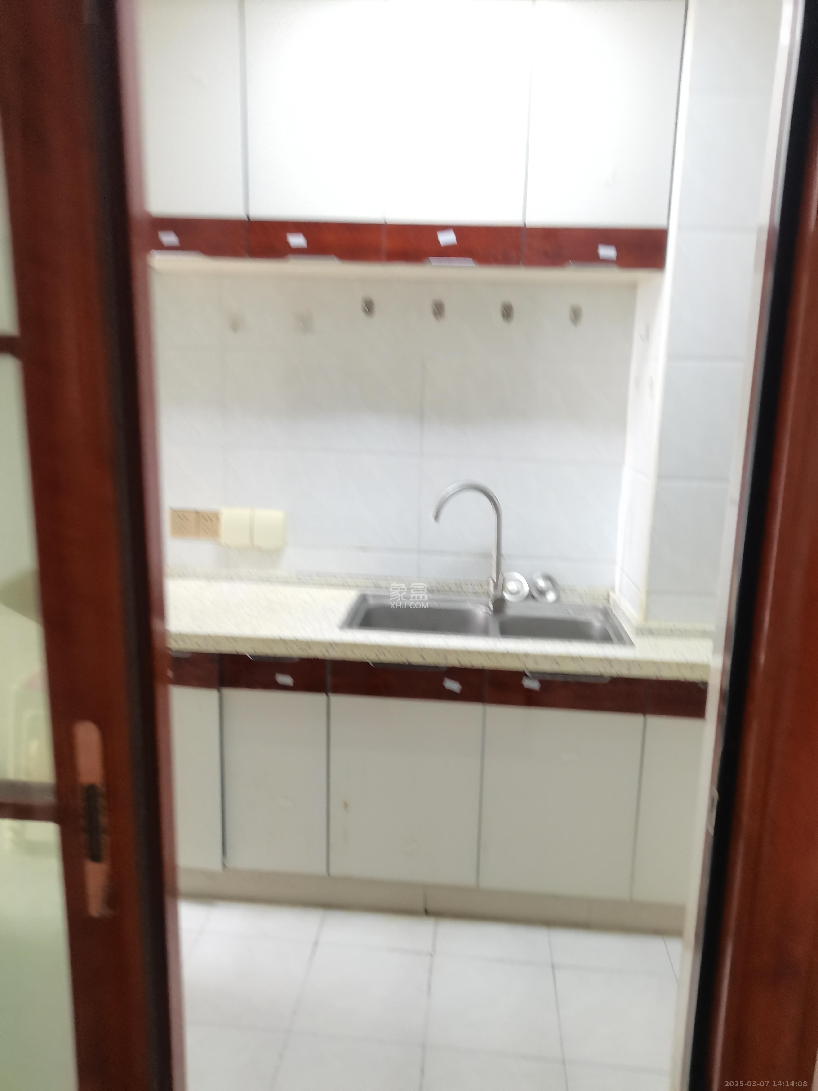 华悦城 2室1厅1卫 2000.0元/月 华悦城 2室1厅1卫 2000.0元/月室内图