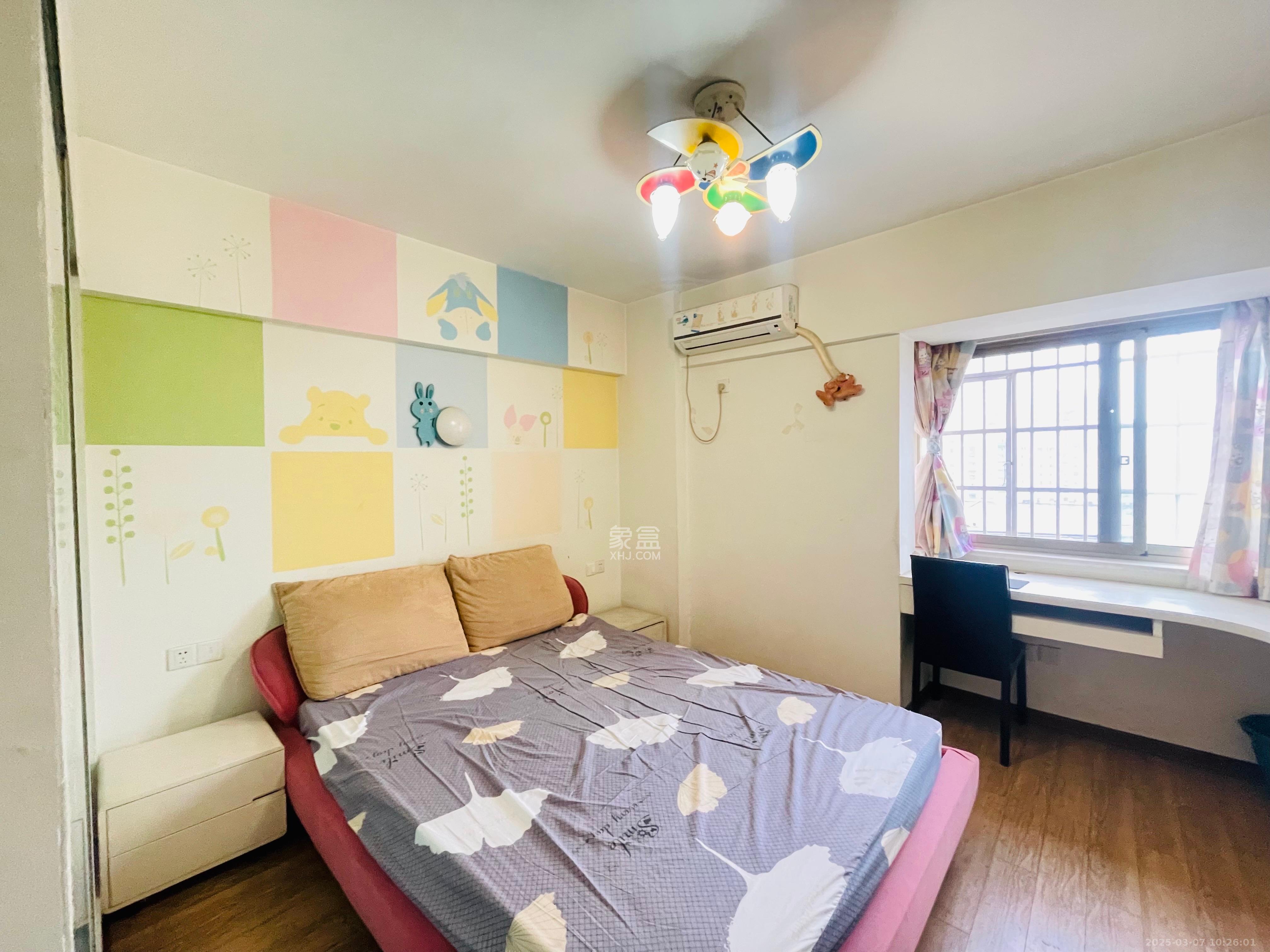 南国嘉苑 4室2厅2卫 3500.0元/月 南国嘉苑 4室2厅2卫 3500.0元/月室内图