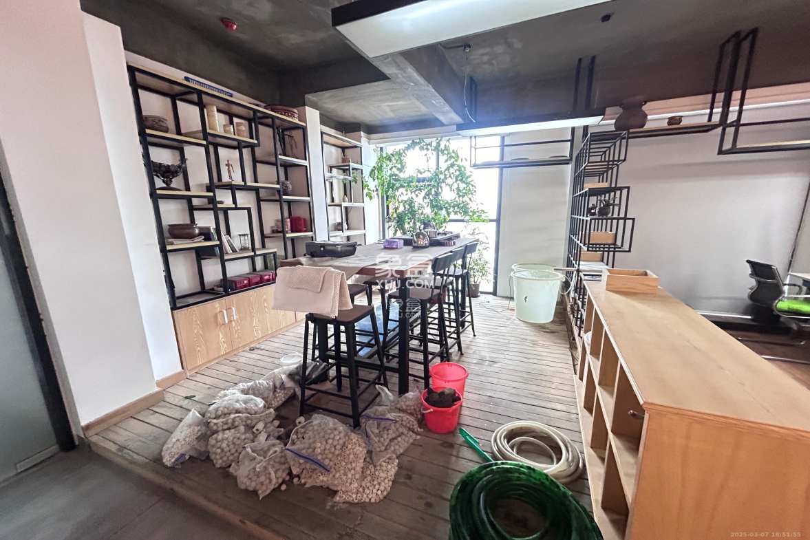 万坤图财富广场 1室1厅0卫 9000.0元/月 万坤图财富广场 1室1厅0卫 9000.0元/月室内图