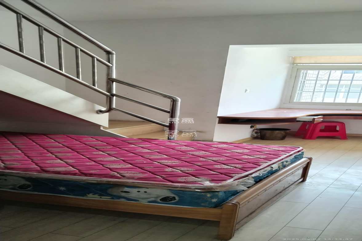 红星农博住宅小区(佳英农博小区) 4室2厅2卫 2400.0元/月 红星农博住宅小区(佳英农博小区) 4室2厅2卫 2400.0元/月室内图