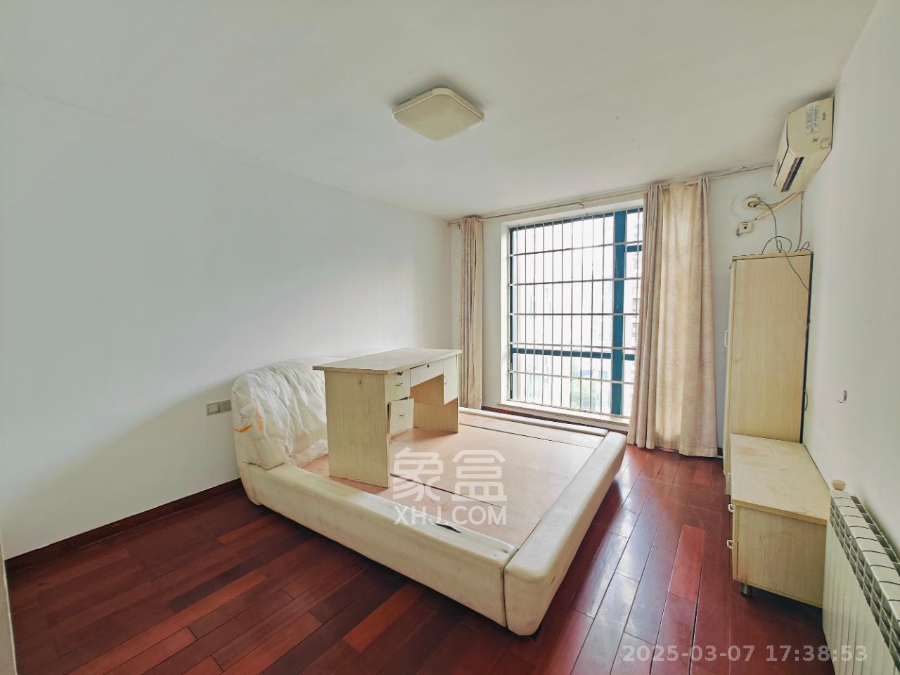 凯乐湘园 7室3厅3卫 5000.0元/月 凯乐湘园 7室3厅3卫 5000.0元/月室内图