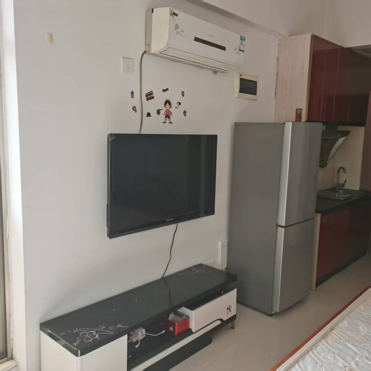 五洲富隆中心  1室1厅1卫    700.0元/月室内图