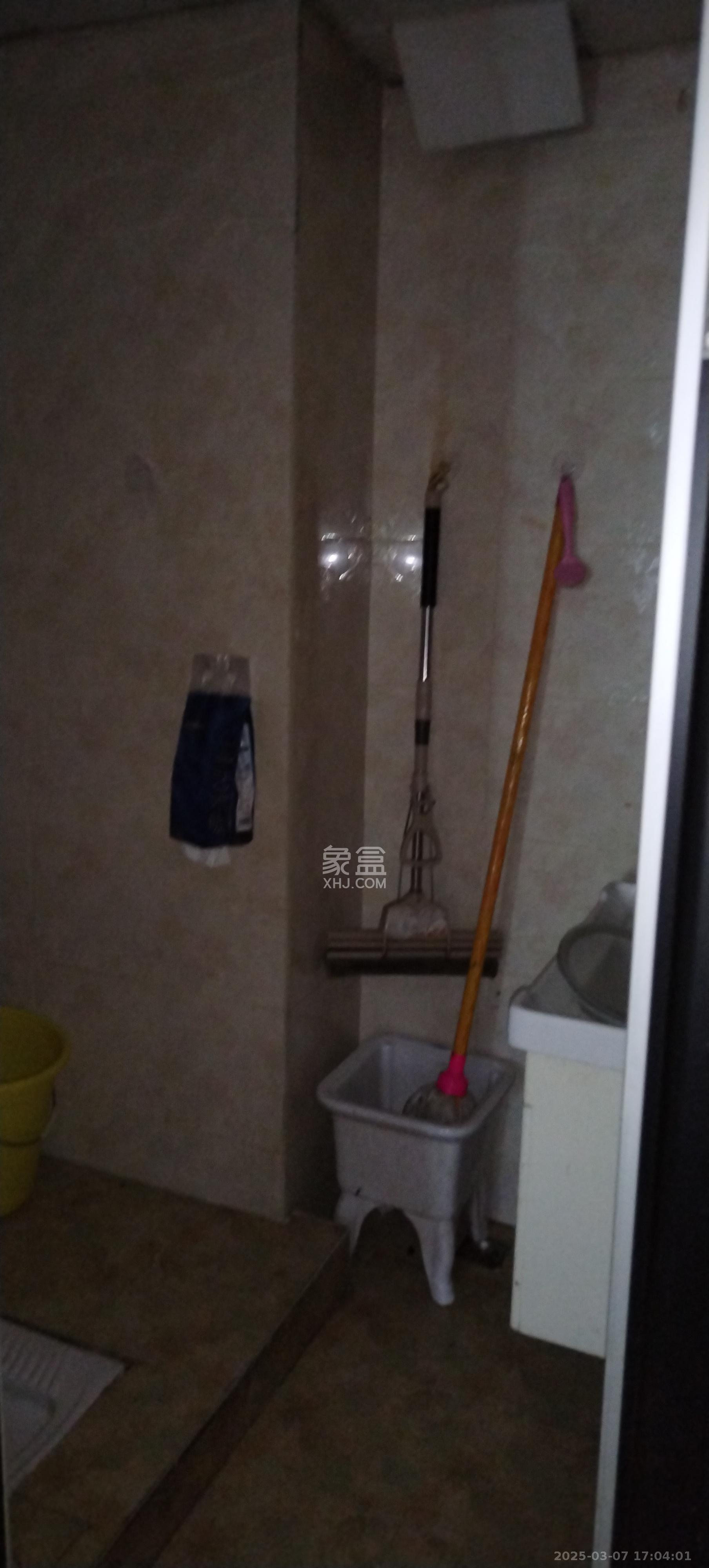 德思勤城市广场（宝格丽公寓）  4室2厅1卫   4800.00元/月室内图