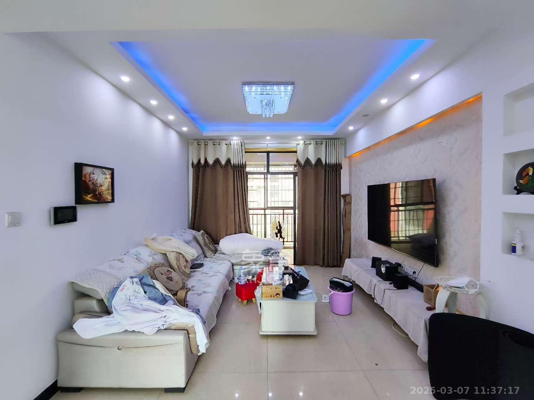 浩龙音乐界 3室2厅2卫 2000.0元/月 浩龙音乐界 3室2厅2卫 2000.0元/月室内图