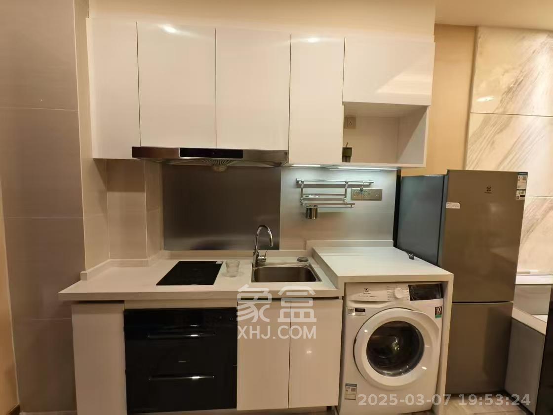 恒大誉府(融誉商业中心) 1室1厅1卫 1800.0元/月 恒大誉府(融誉商业中心) 1室1厅1卫 1800.0元/月室内图