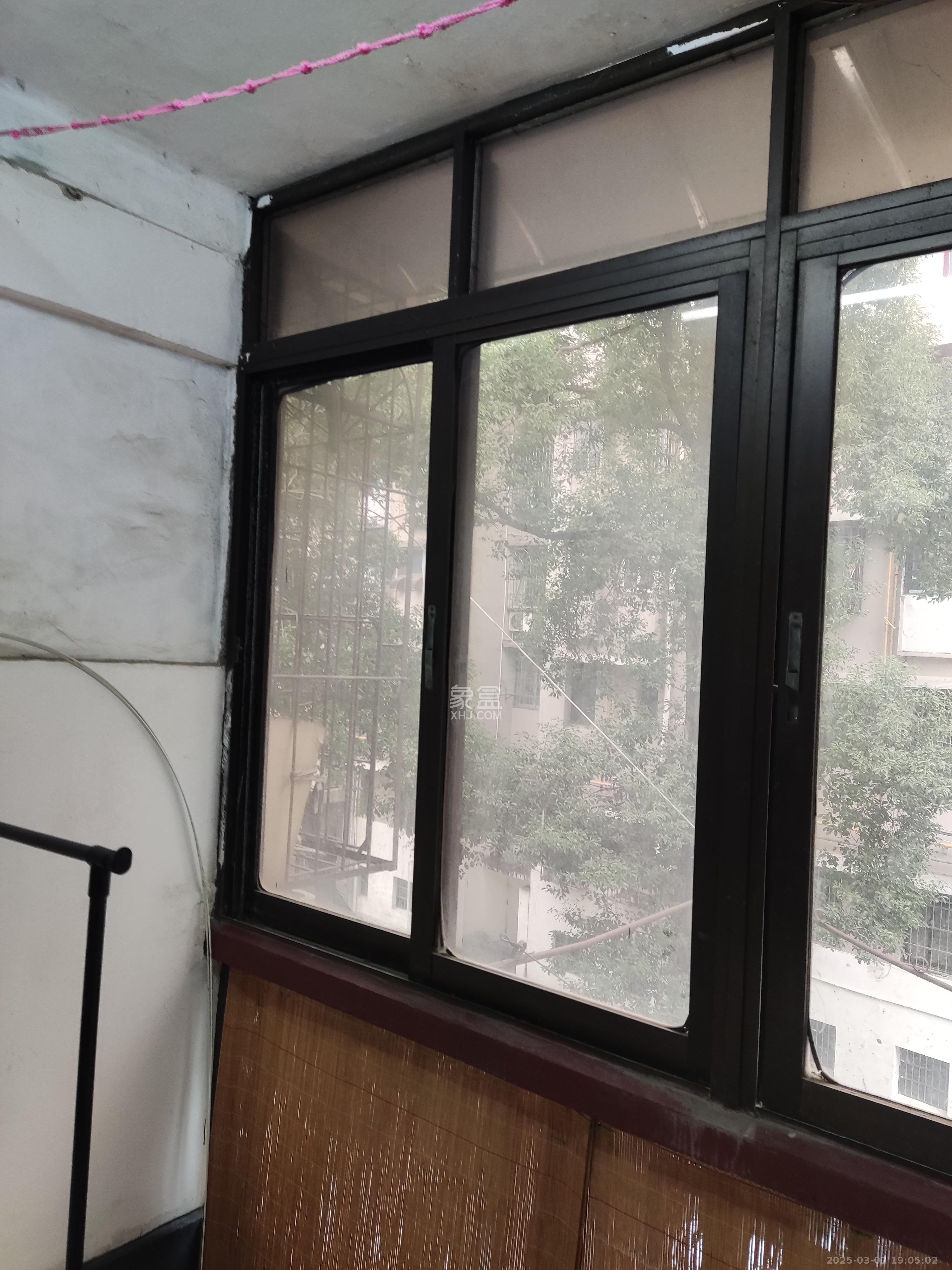 人民新村 3室1厅1卫 1700.0元/月 人民新村 3室1厅1卫 1700.0元/月室内图