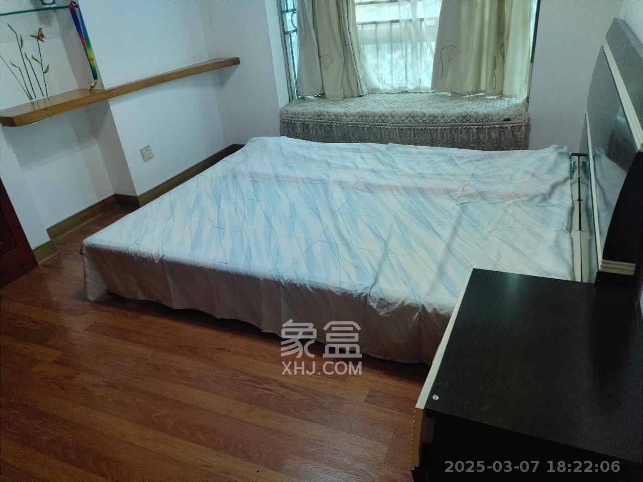 颐美园  2室1厅1卫   2600.00元/月室内图