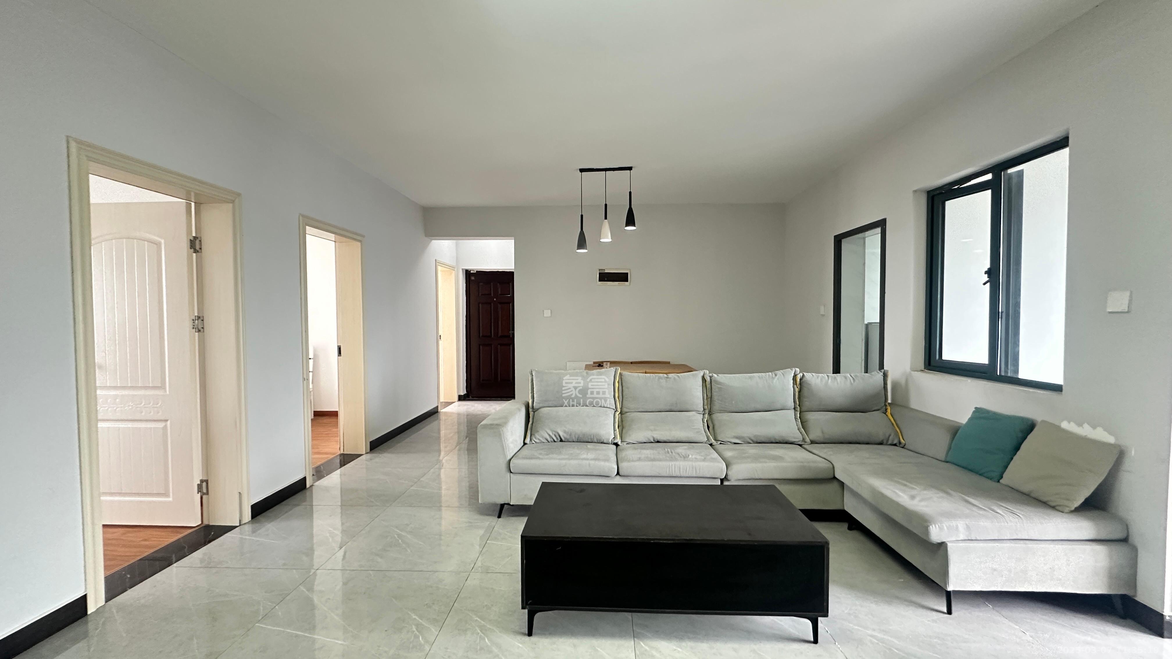 金富星悦汇 4室2厅2卫 1800.0元/月 金富星悦汇 4室2厅2卫 1800.0元/月室内图