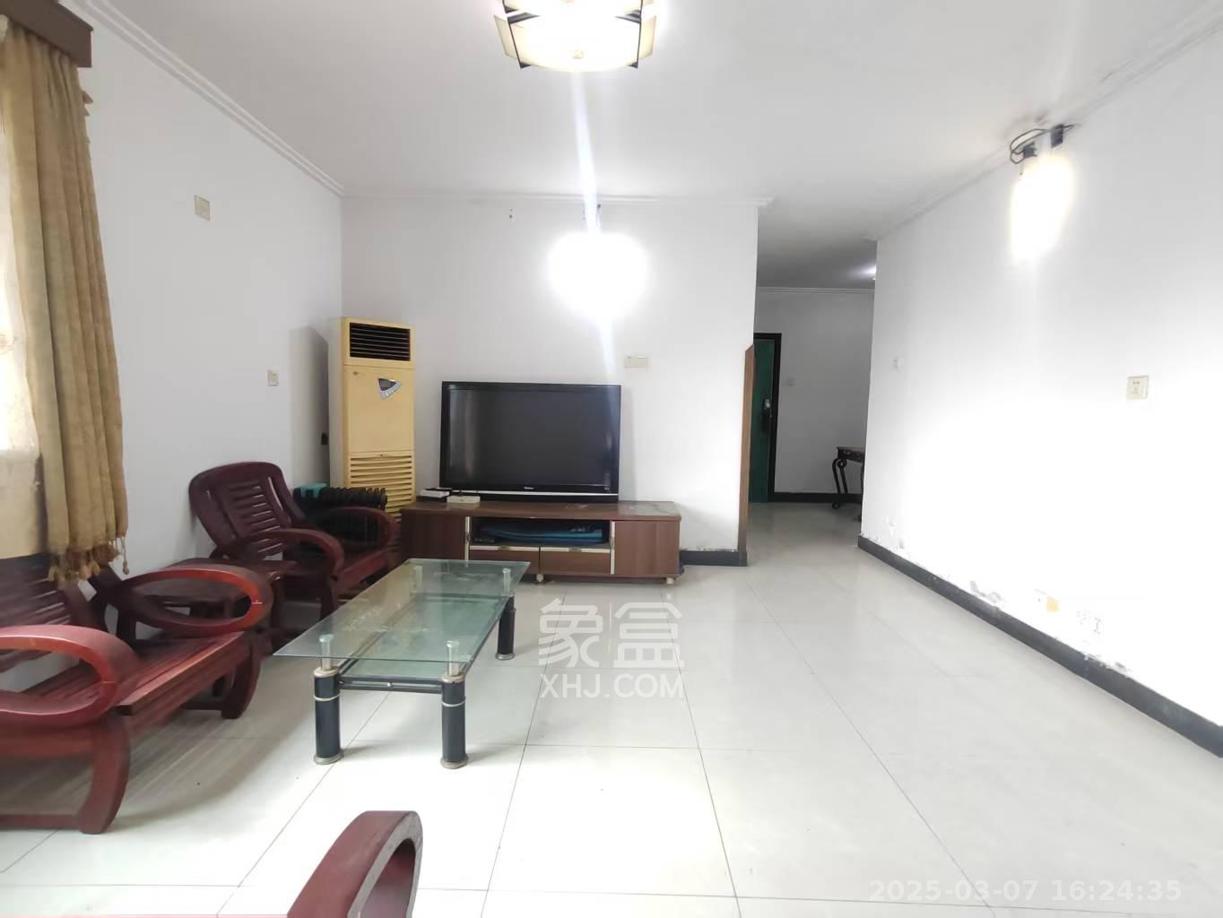 海东青大厦 2室2厅1卫 2500.0元/月 海东青大厦 2室2厅1卫 2500.0元/月室内图