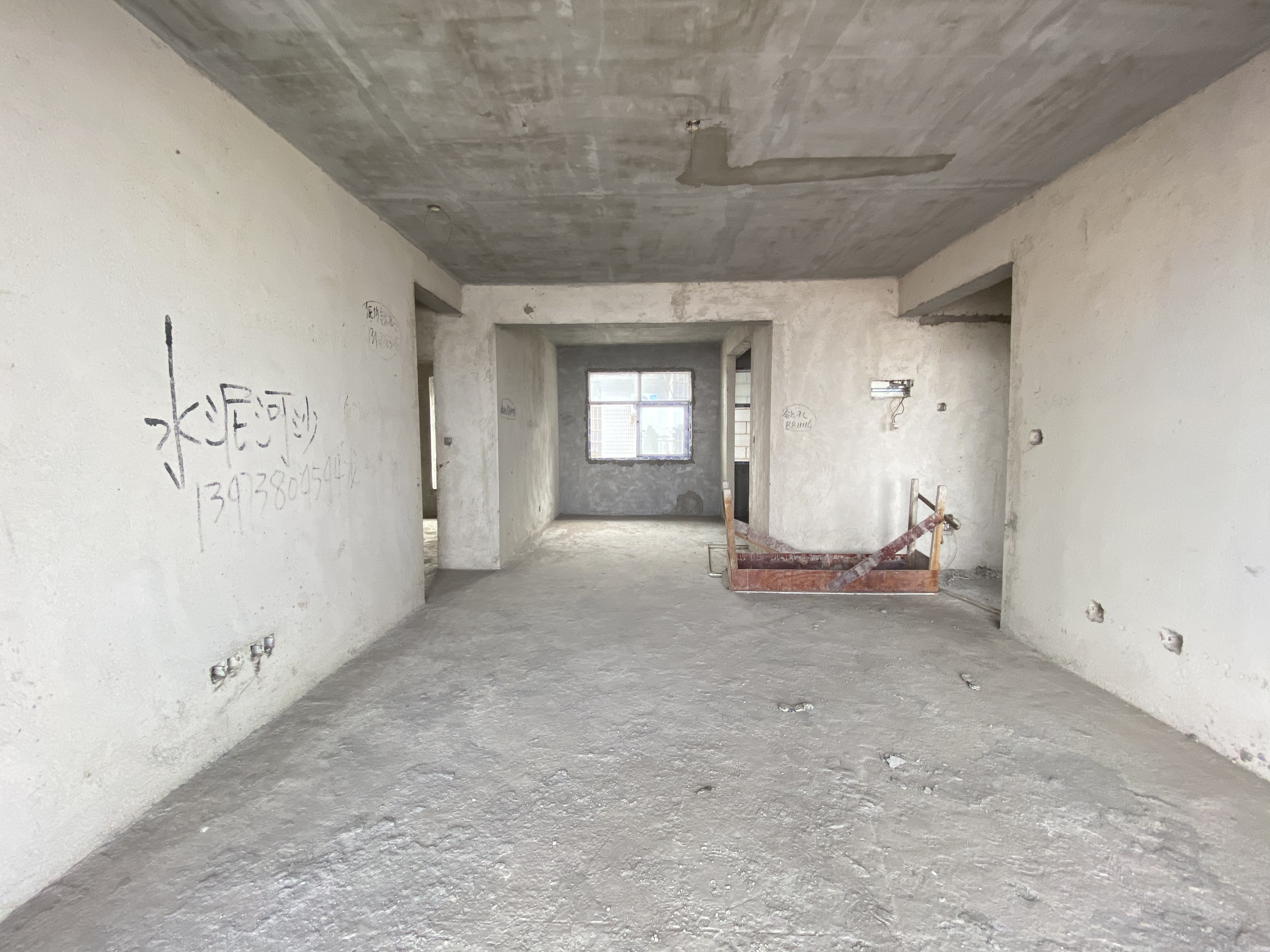 丽春小区 3室2厅2卫 45.80万 丽春小区 3室2厅2卫 45.80万室内图