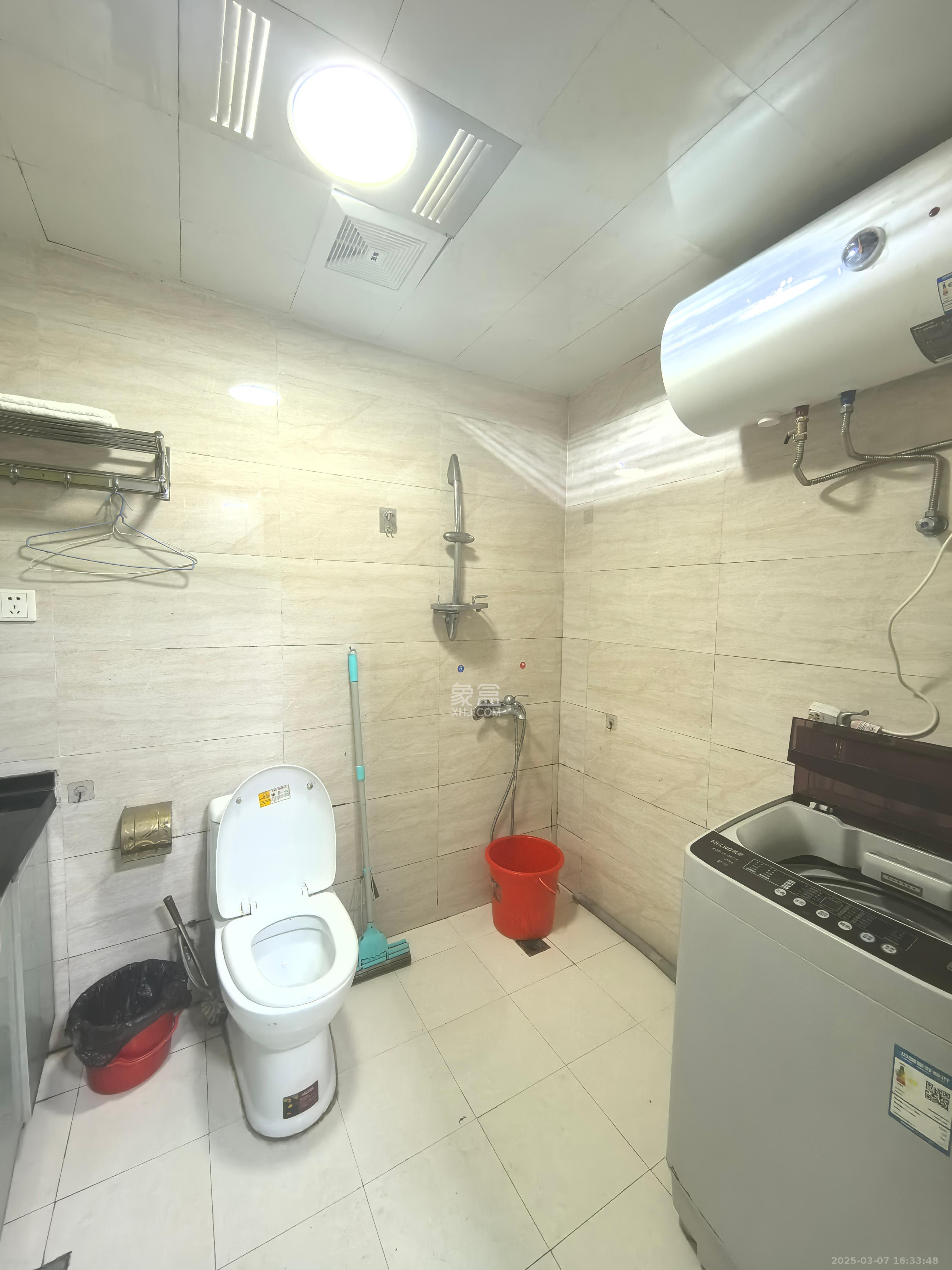 雄海花园 1室1厅1卫 2300.0元/月 雄海花园 1室1厅1卫 2300.0元/月室内图