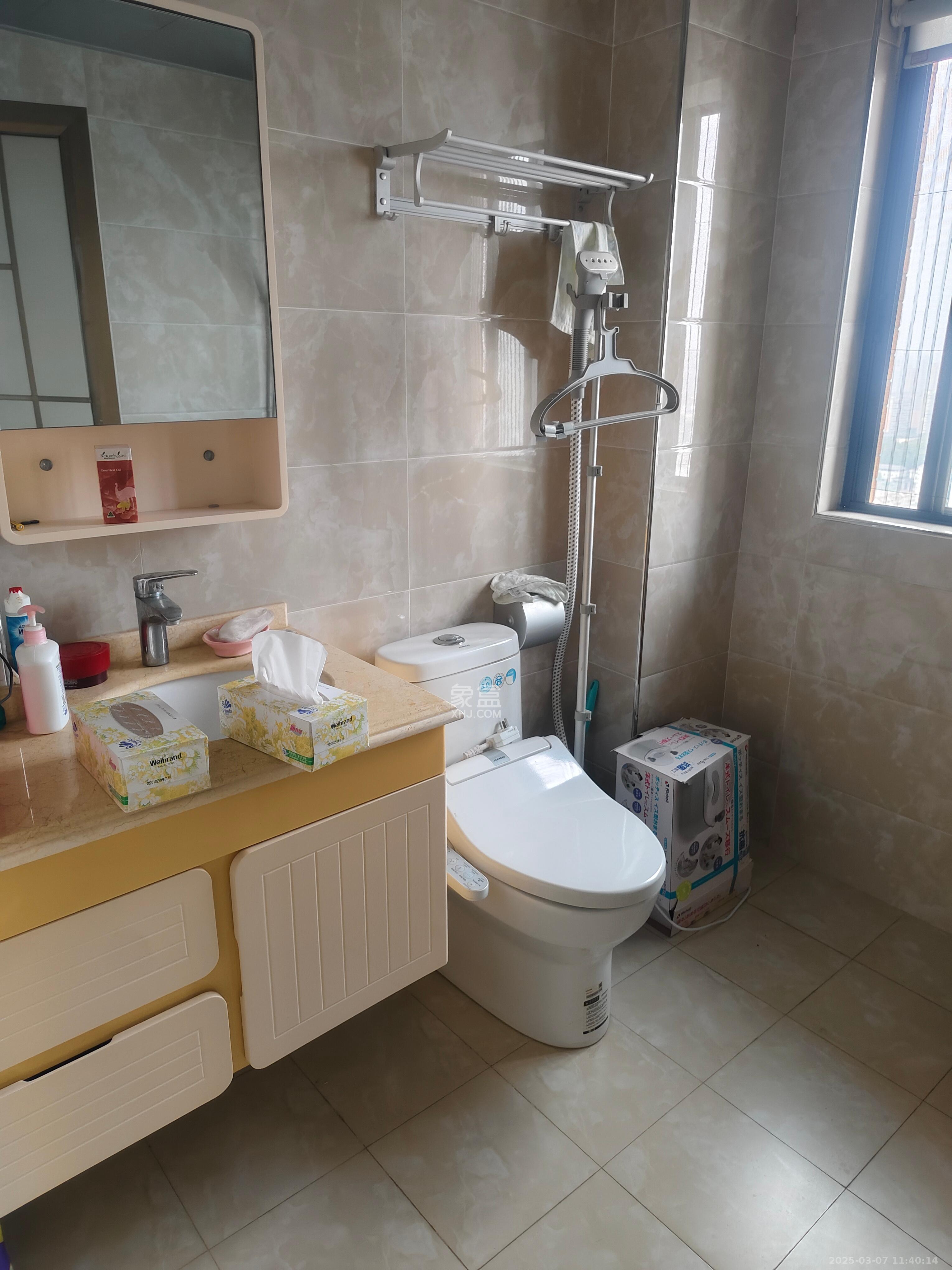 上海城小区  3室2厅2卫    2600.0元/月室内图