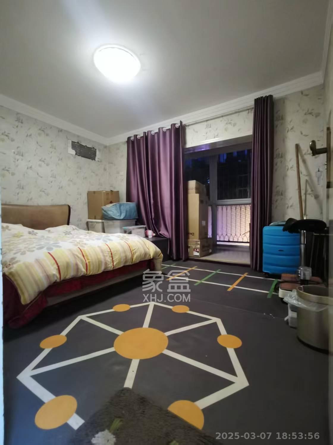 新星小区 3室2厅1卫 2400.0元/月 新星小区 3室2厅1卫 2400.0元/月室内图