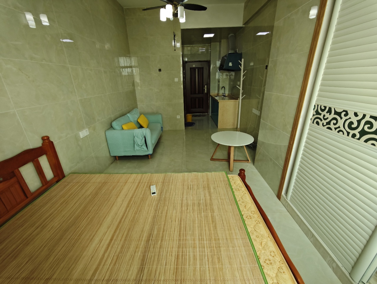 德盛华庭 1室0厅1卫 1000.0元/月 德盛华庭 1室0厅1卫 1000.0元/月室内图