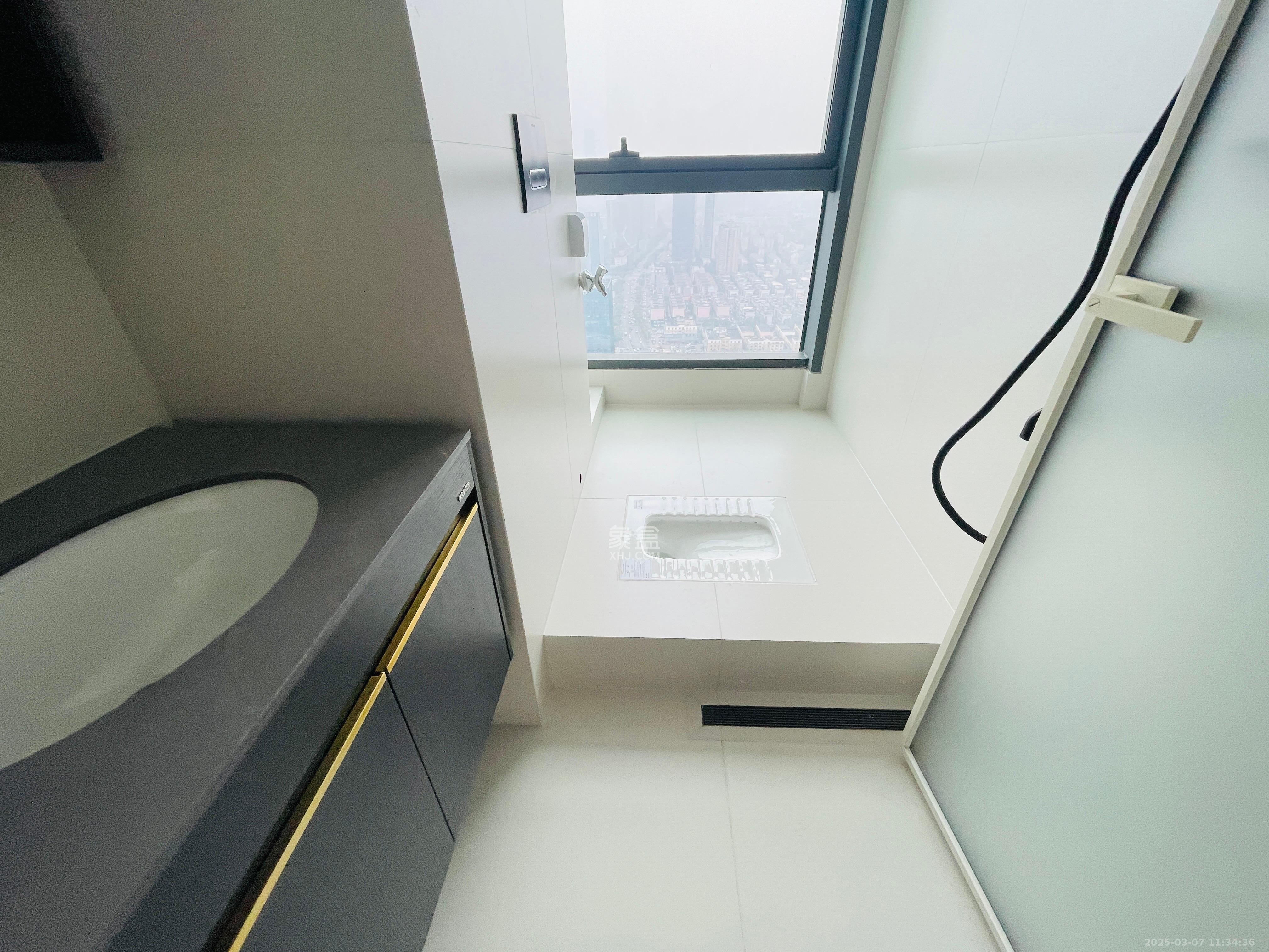 恒大珺悦府 3室1厅2卫 3600.0元/月 恒大珺悦府 3室1厅2卫 3600.0元/月室内图